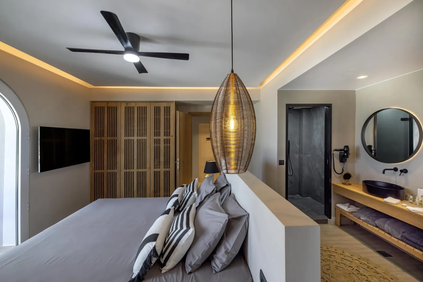 3 Bedroom Grand Villa with Private Pool (6 persons)