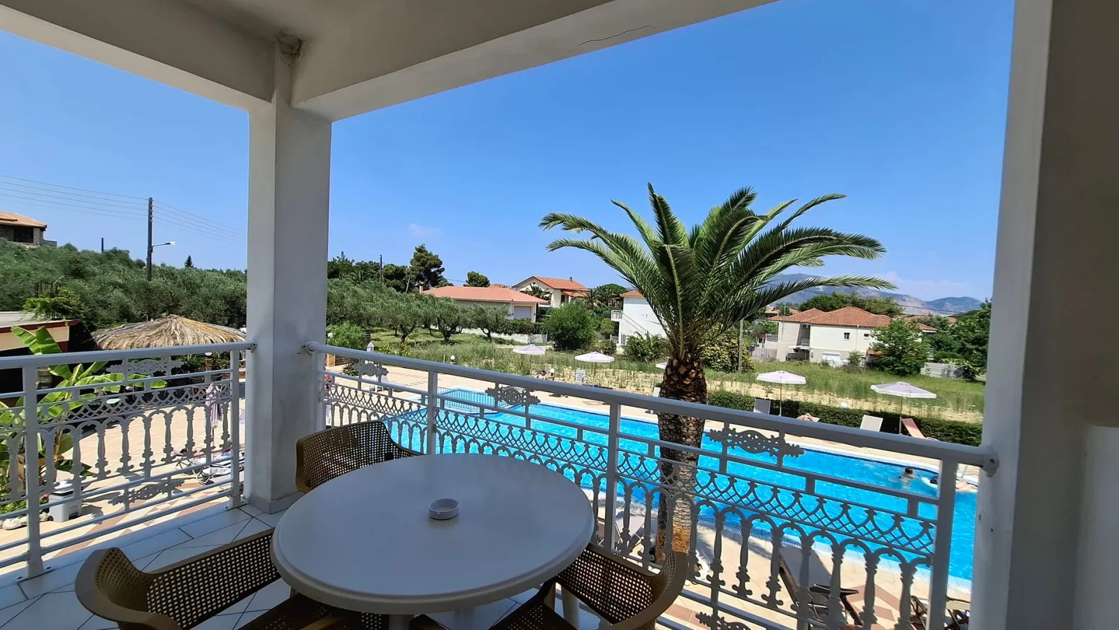 First Floor Studio - Spacious Balcony