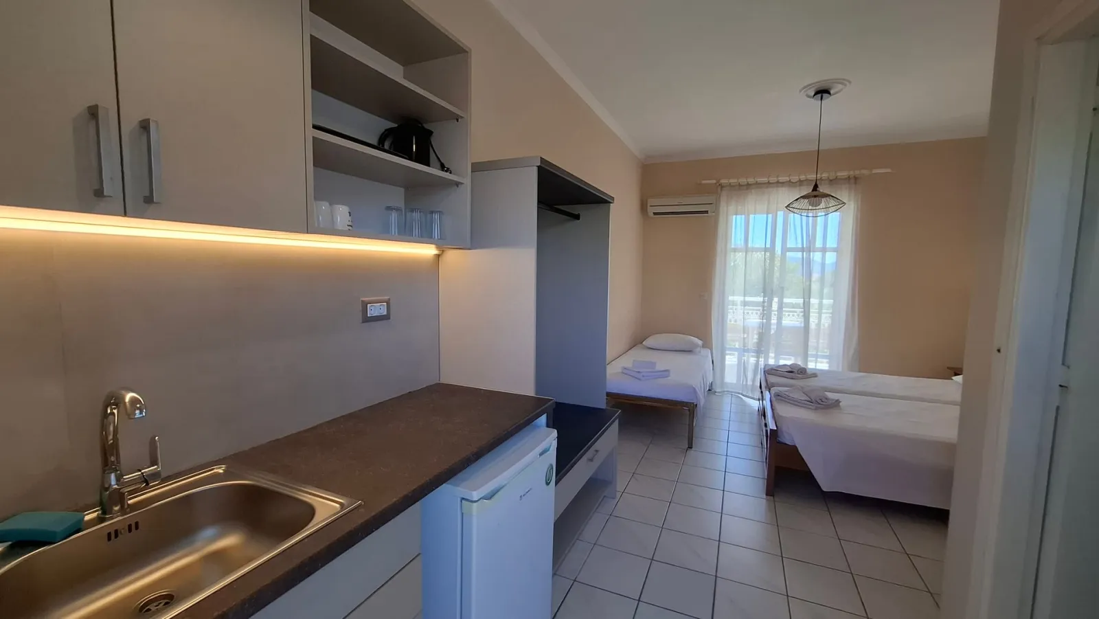 First Floor Studio - Spacious Balcony