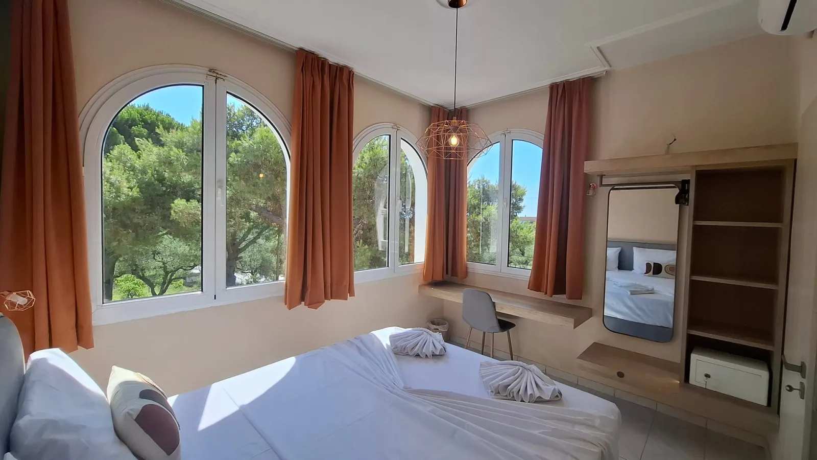 Deluxe Apartment - 1 Bedroom & Nature View