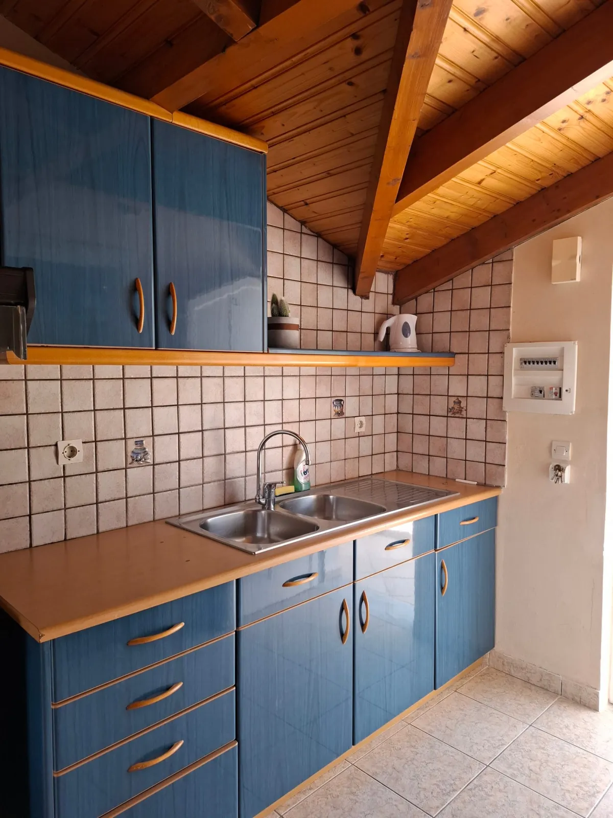 Loft Apartment - 2 Bedroom with King Size Comfort & View