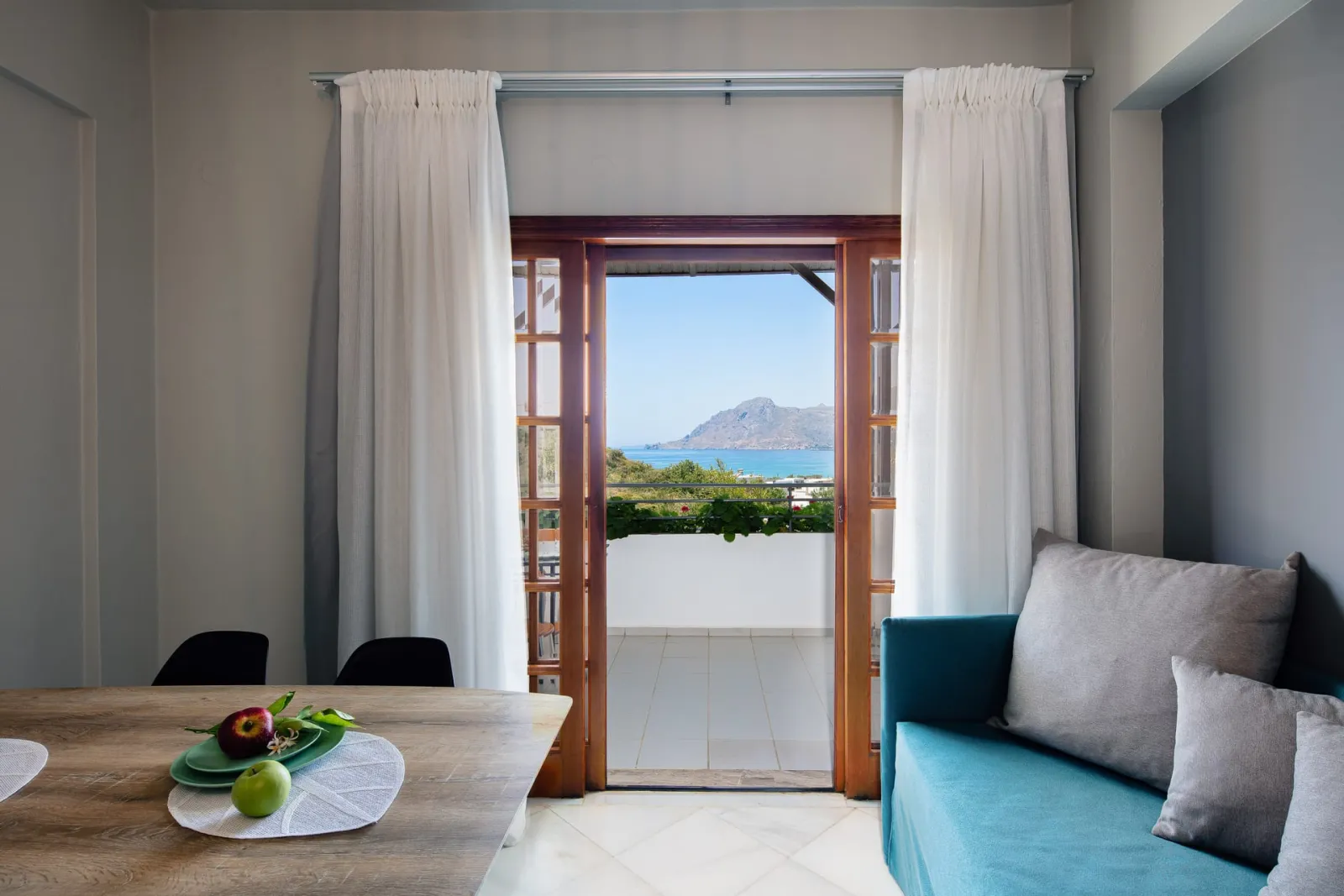 One-Bedroom Apartment | Sea View