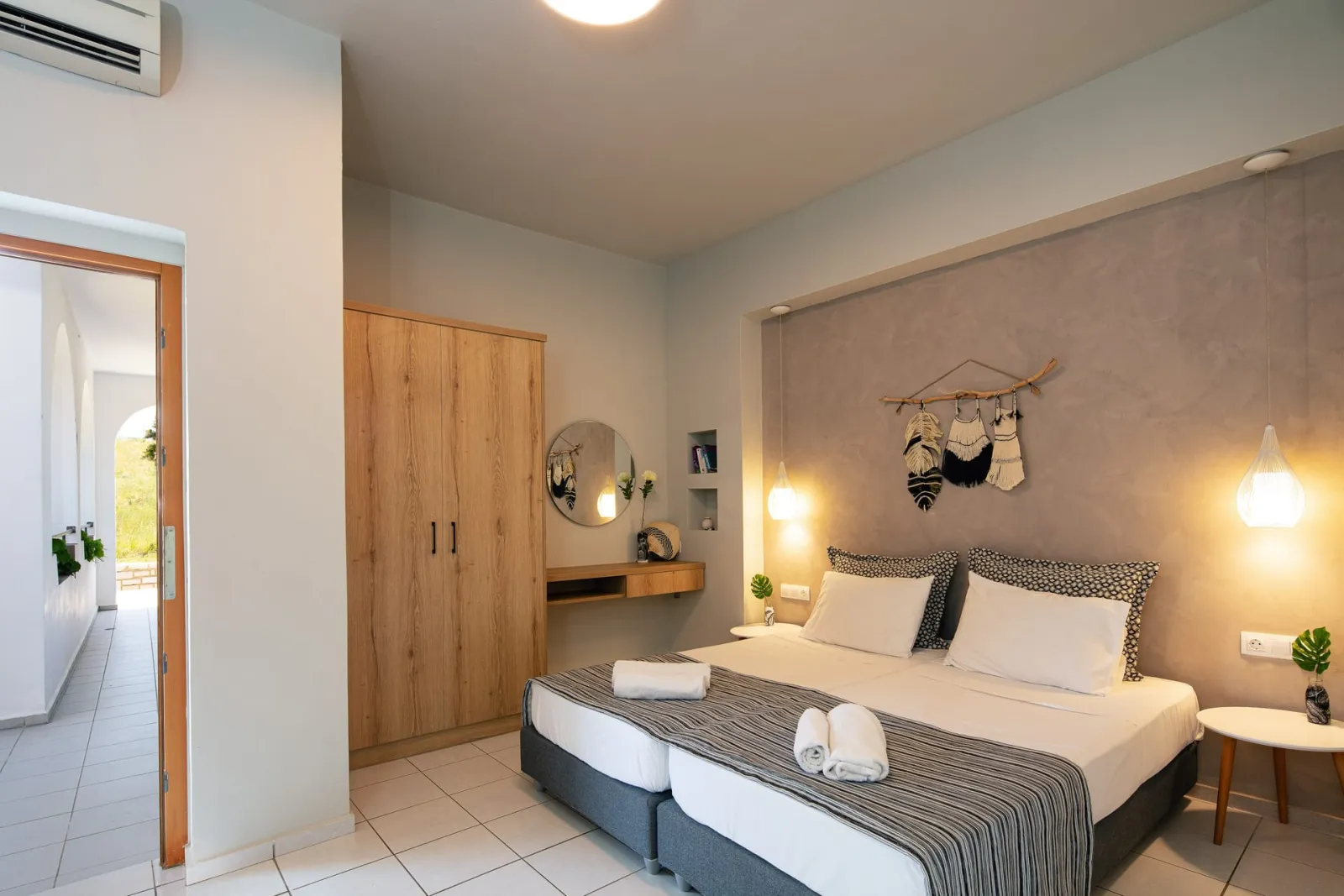 One-Bedroom Apartment | Sea View