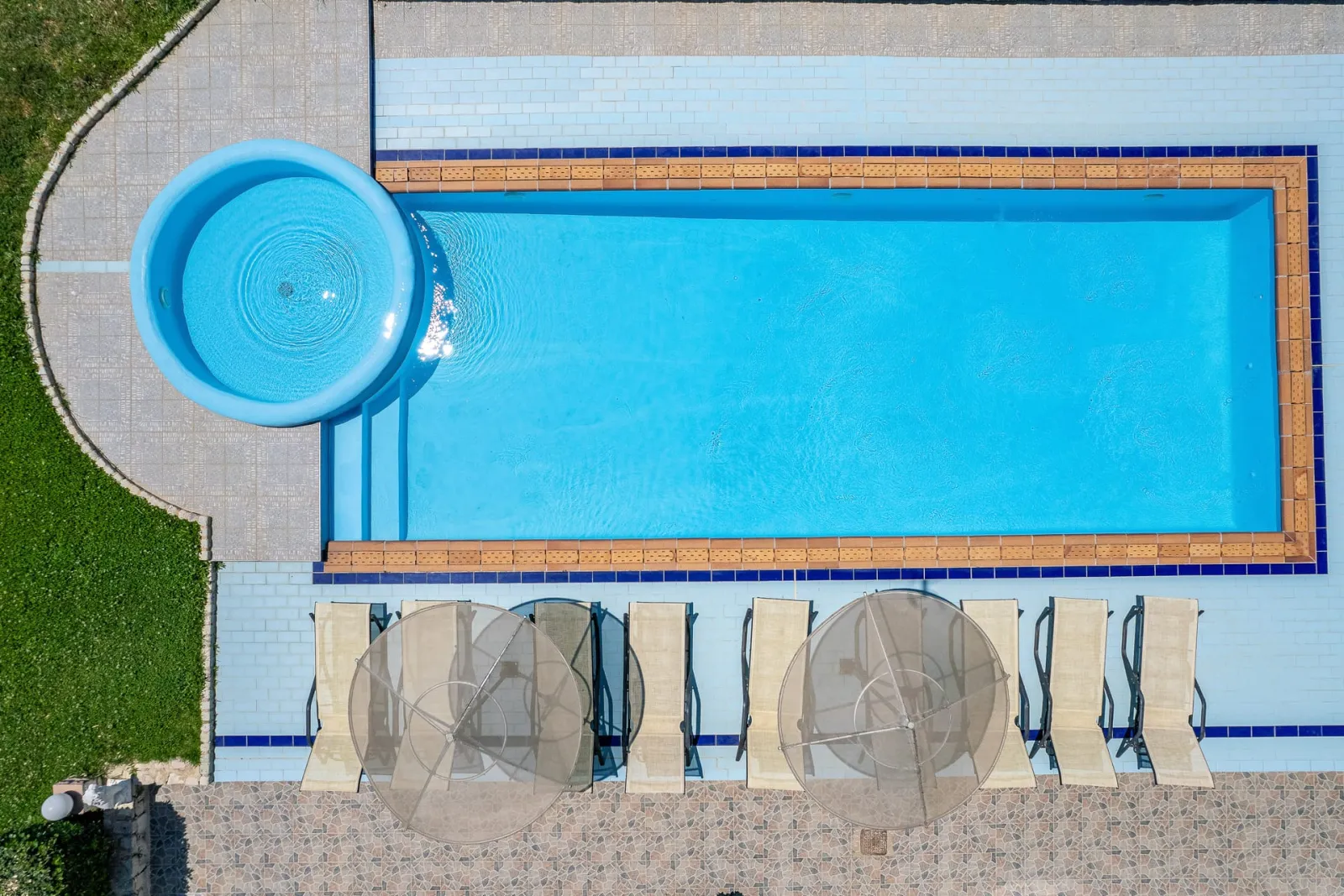 One-Bedroom Apartment | Sea View
