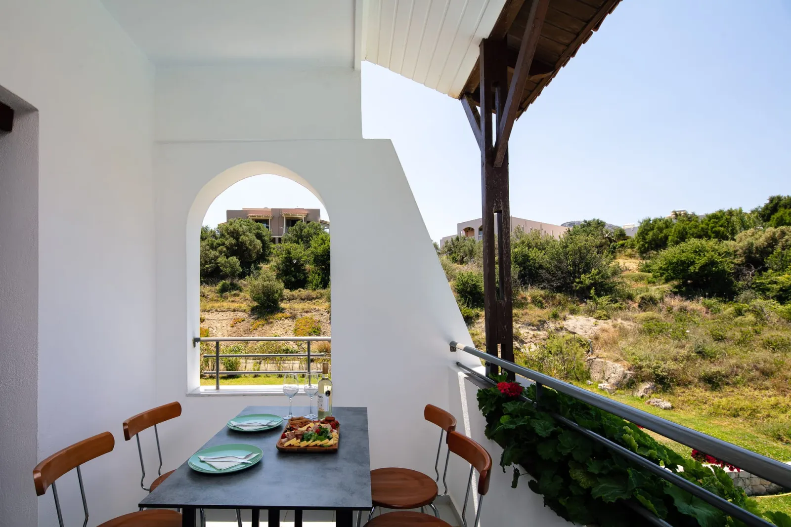 One-Bedroom Apartment | Sea View