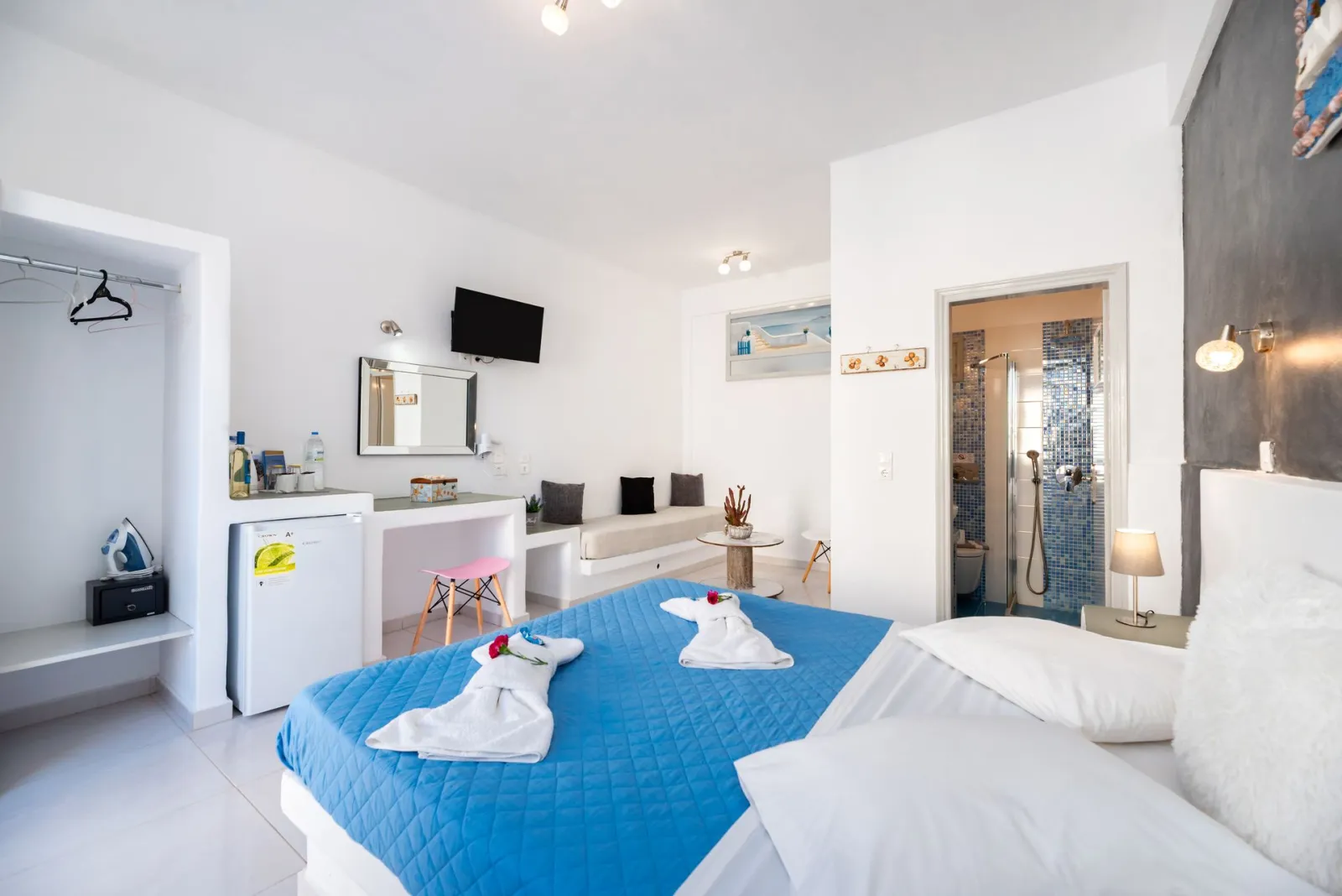 Triple room
