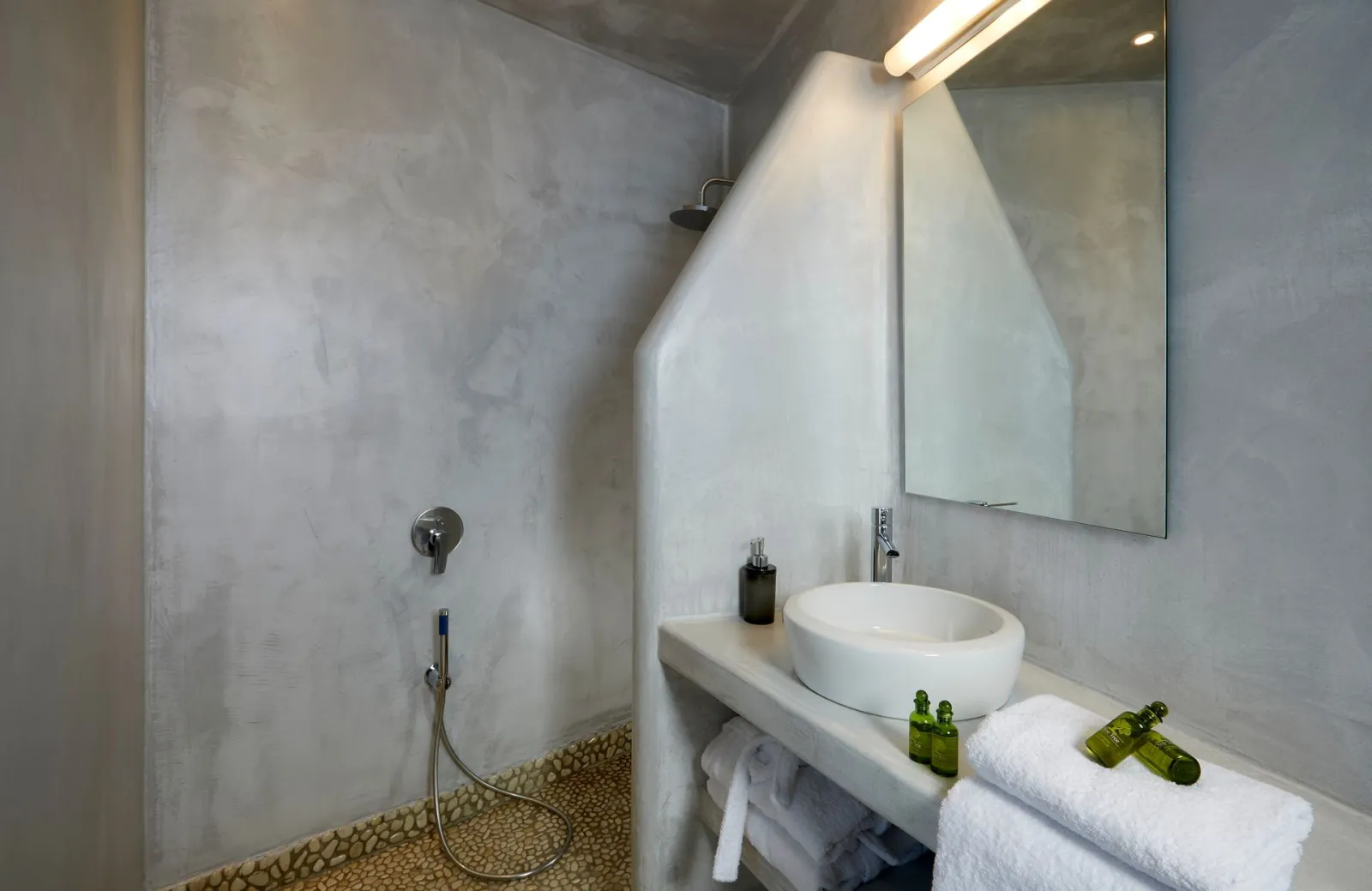 Aperanto Suite with Sea View &amp; Outdoor Jacuzzi
