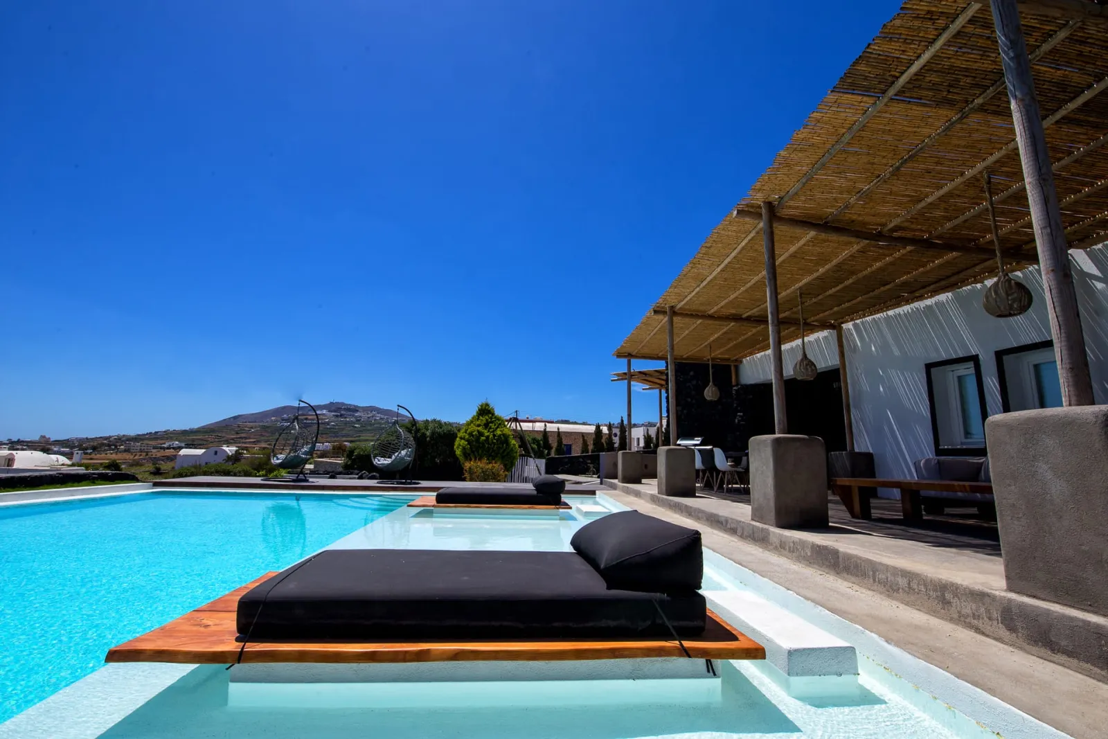 A &amp; V -4 Bedroom Villa