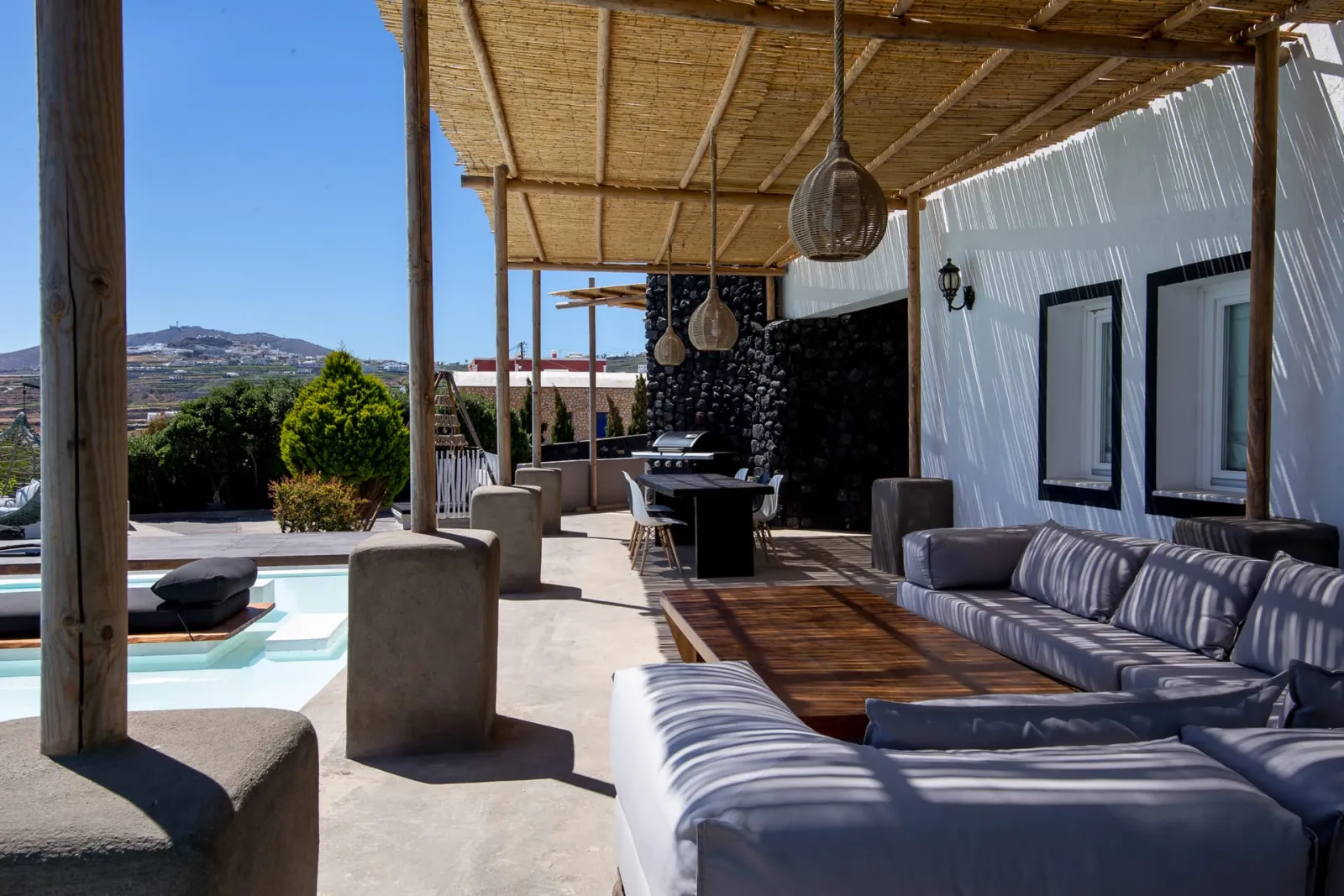A &amp; V -4 Bedroom Villa