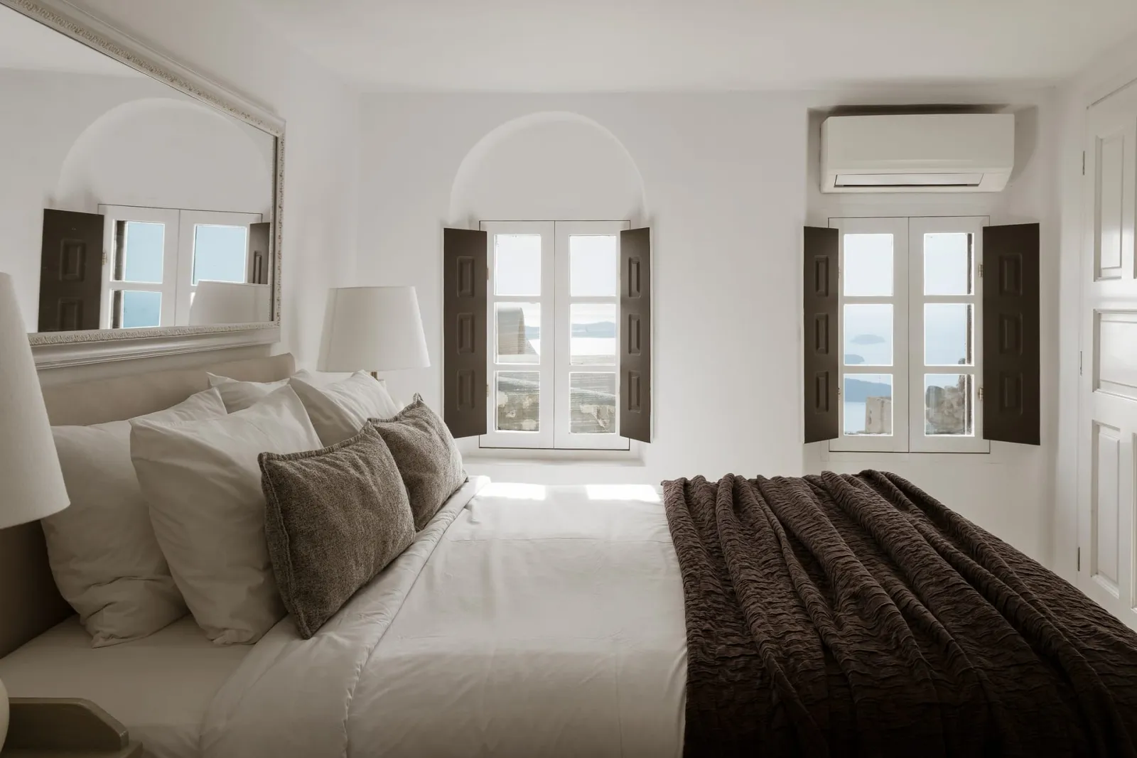 Deluxe Double - Side Sea View