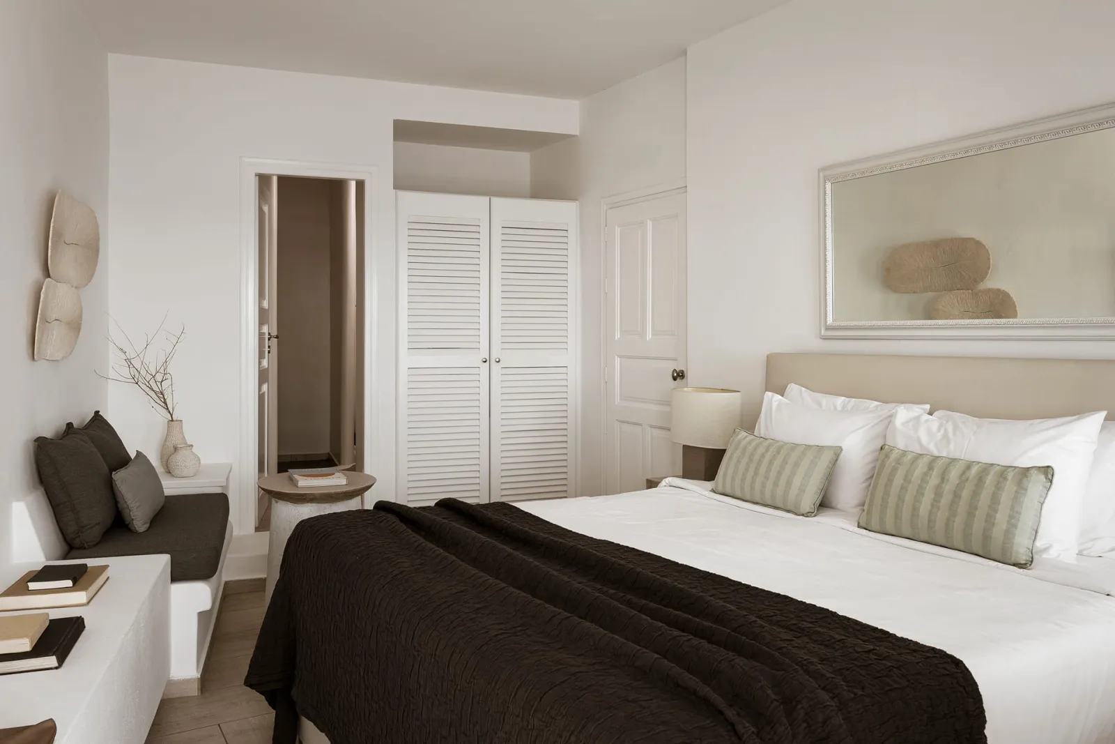 JUNIOR  SUITE - Panoramic Caldera &amp; Volcano Sea View