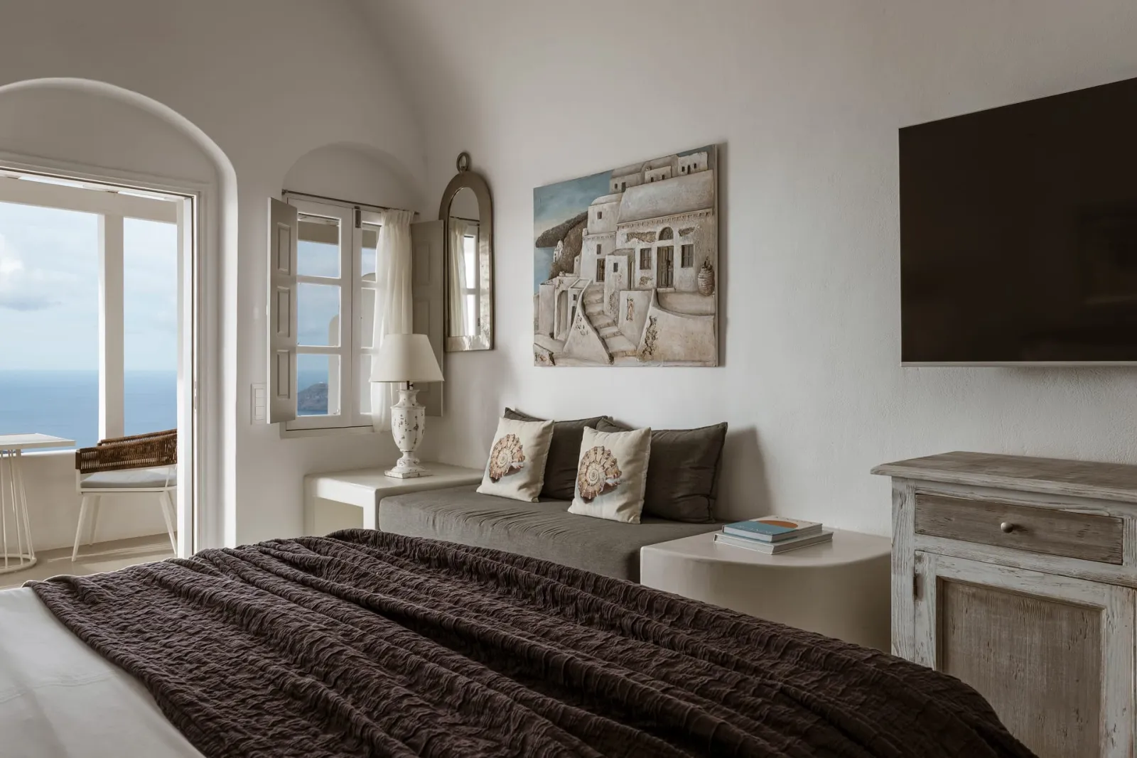 TWO BEDROOM JUNIOR SUITE - Panoramic Caldera &amp; Volcano Sea View