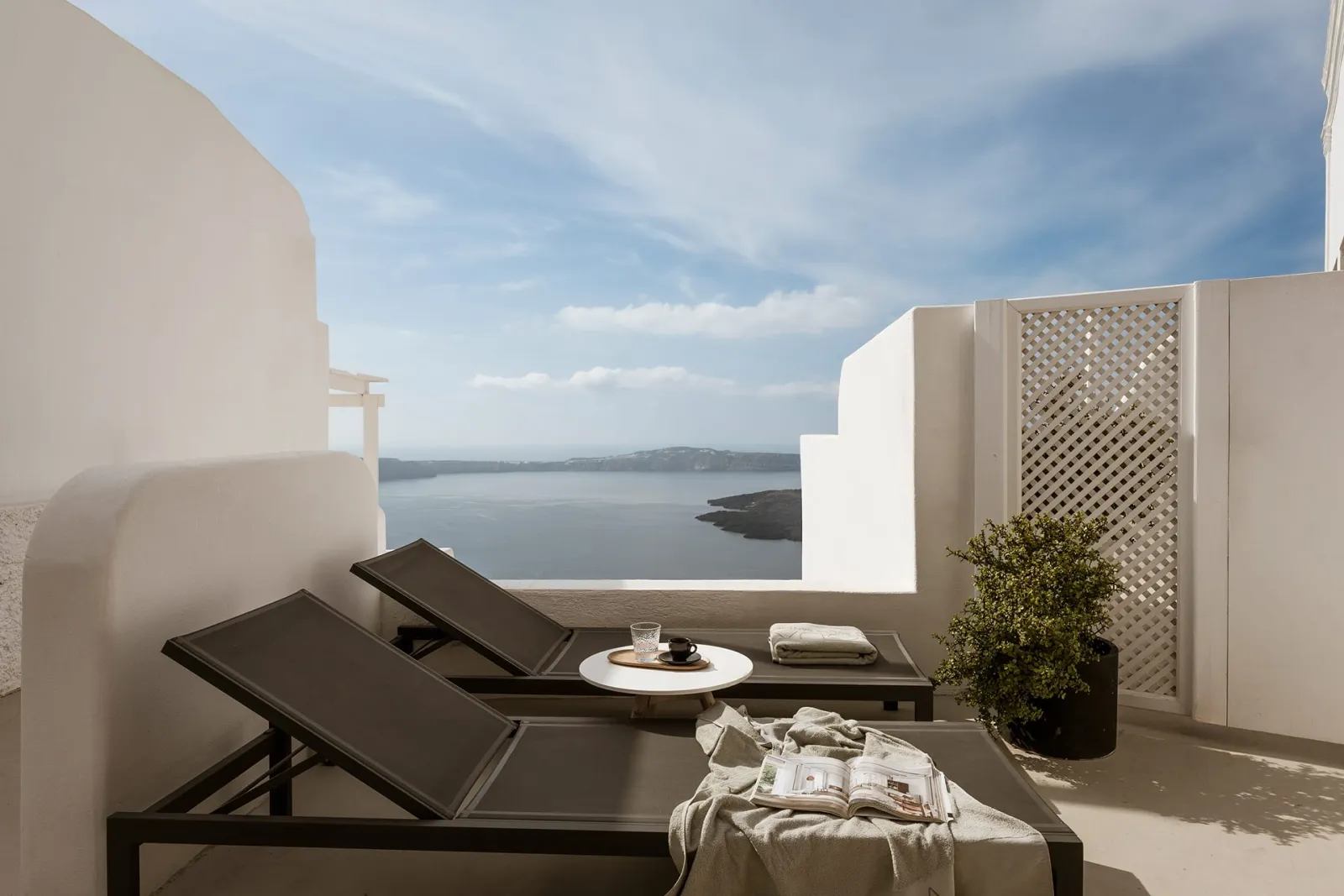 SENIOR SUITE - Caldera & Volcano Sea View - Private Outdoor Tub 