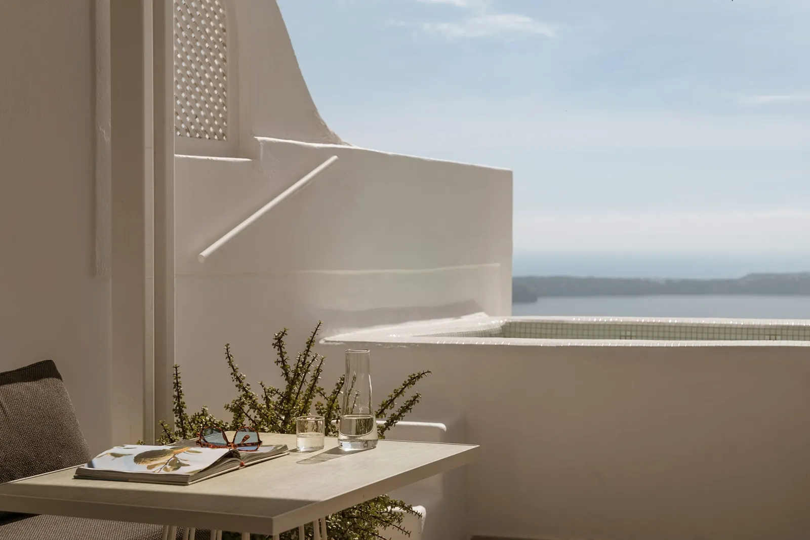 SUPERIOR SUITE - Panoramic Caldera & Volcano Sea View - Private Terrace with Outdoor Tub
