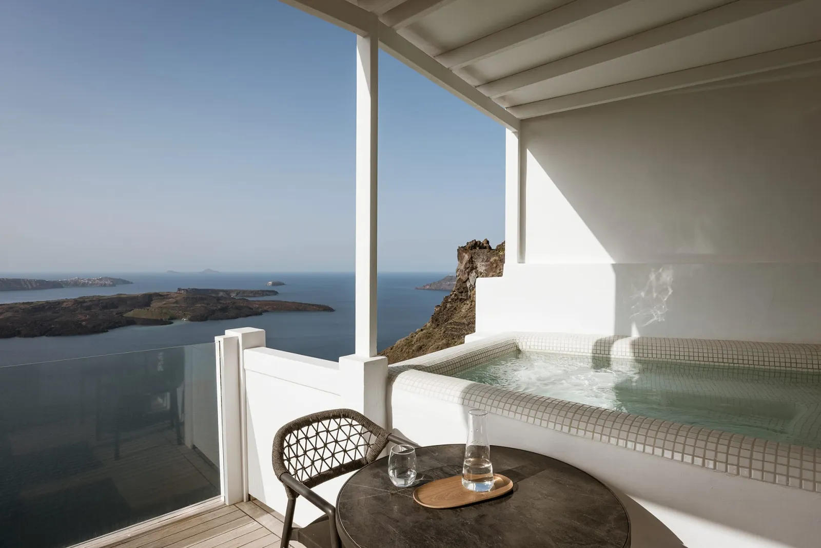 HONEYMOON SUITE - Panoramic Caldera & Volcano Sea View - Private Balcony and Outdoor Tub