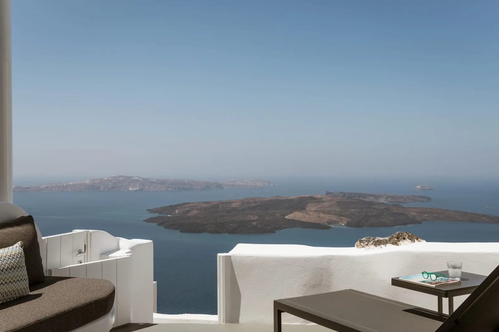 Grand Cave Suite - Panoramic Caldera & Volcano Sea View - Outdoor Hot Tub