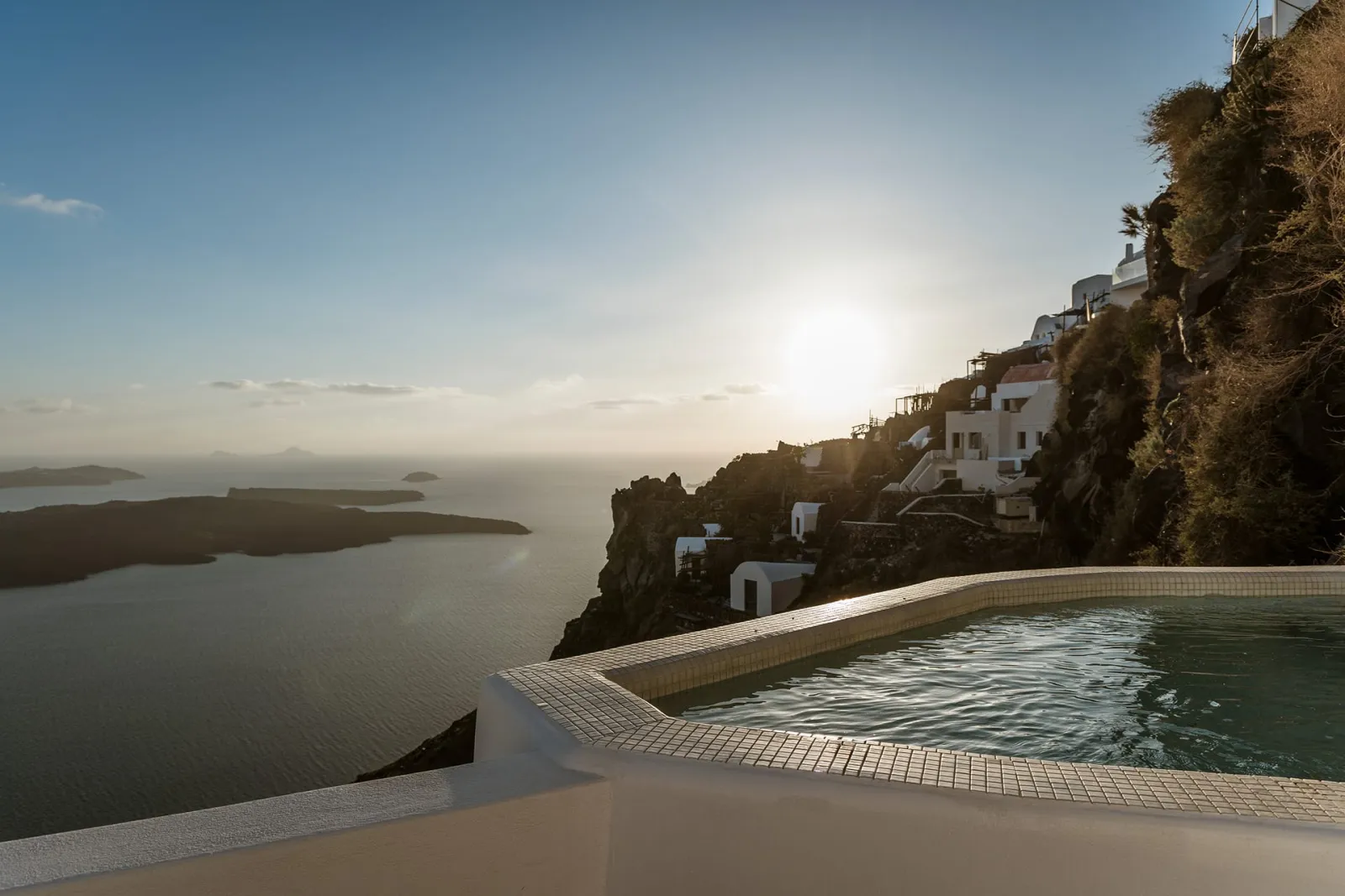 AQUARELLA GRAND SUITE - Panoramic Caldera & Volcano Sea View - Private Outdoor Terrace with Plunge Pool