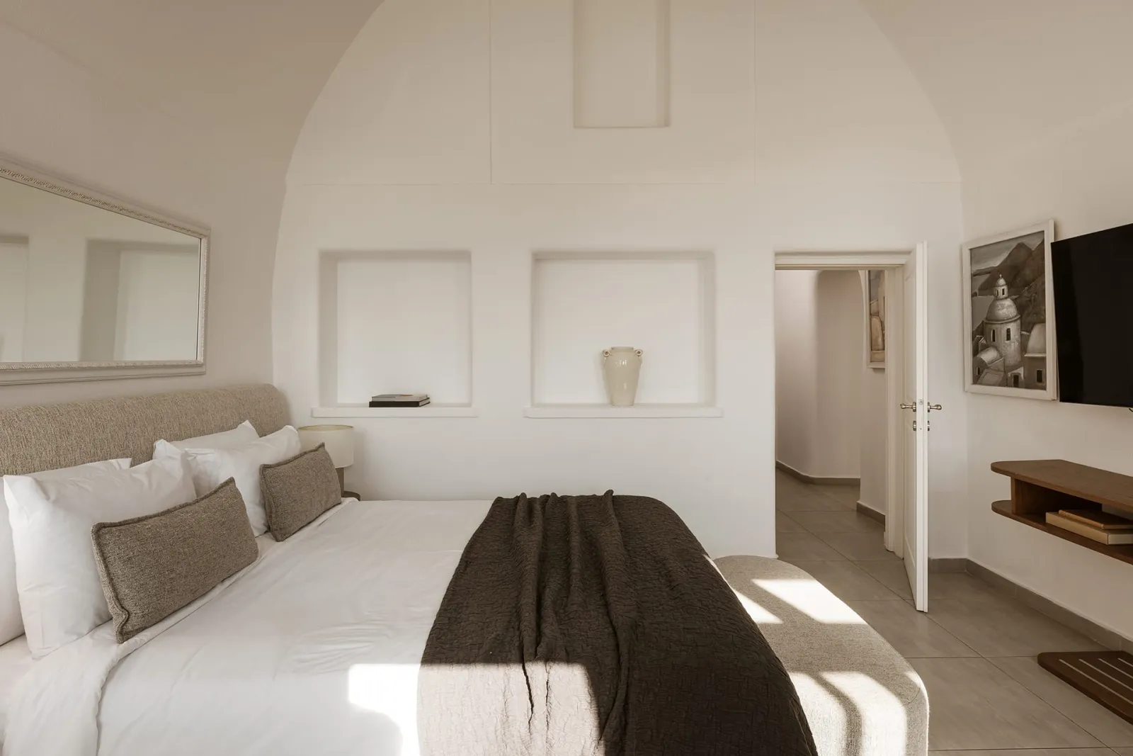 AQUARELLA GRAND SUITE - Panoramic Caldera &amp; Volcano Sea View - Private Outdoor Terrace with Plunge Pool