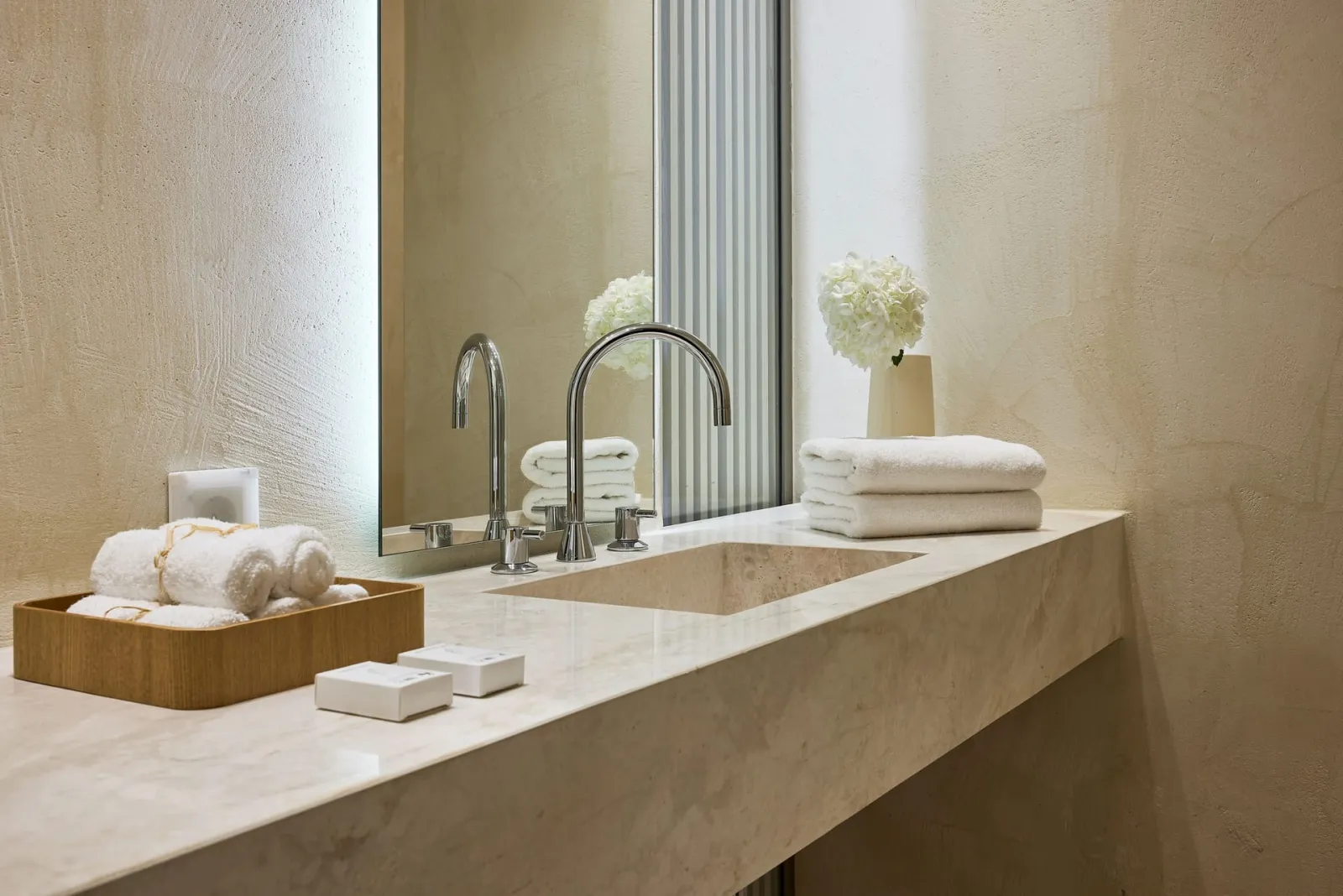 Μythica Two Bedroom Family Suite