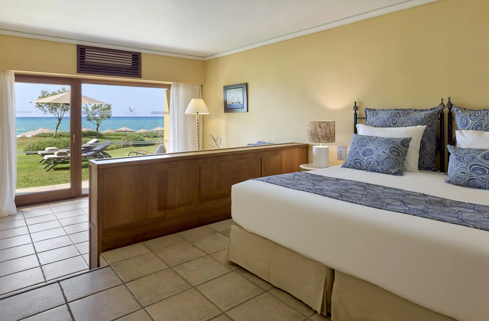 Mythica Bungalow - Beachfront