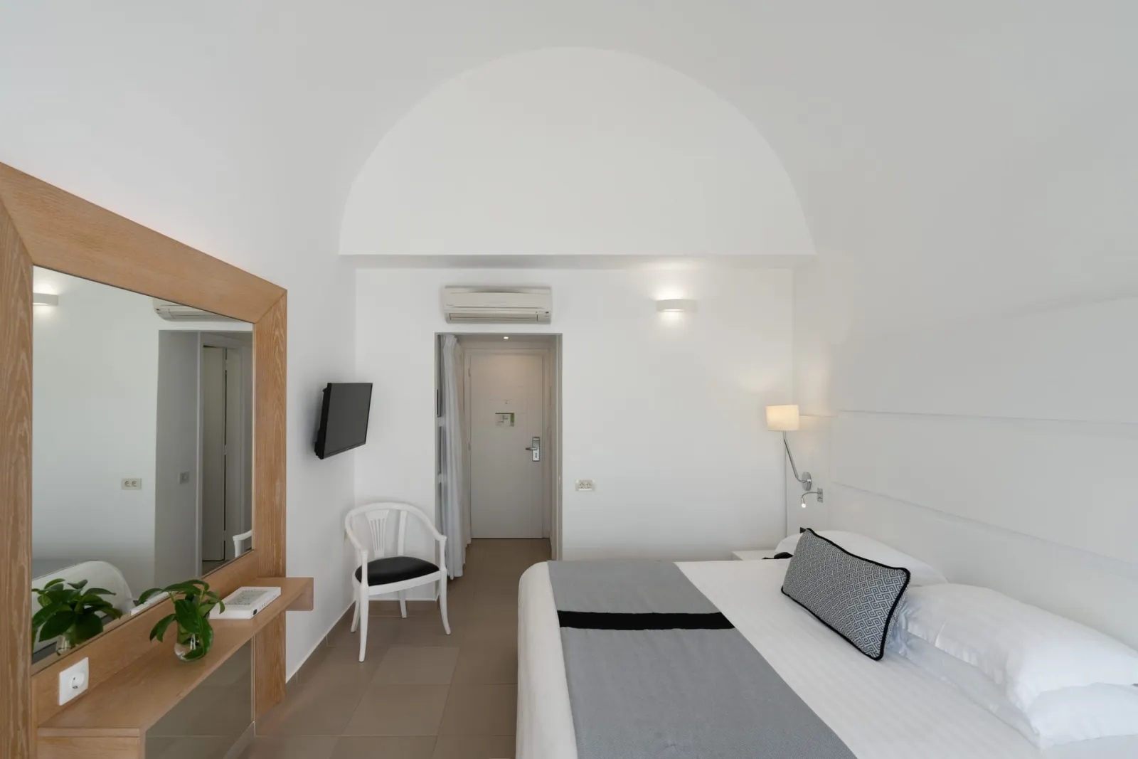 Double Room with Hot Tub