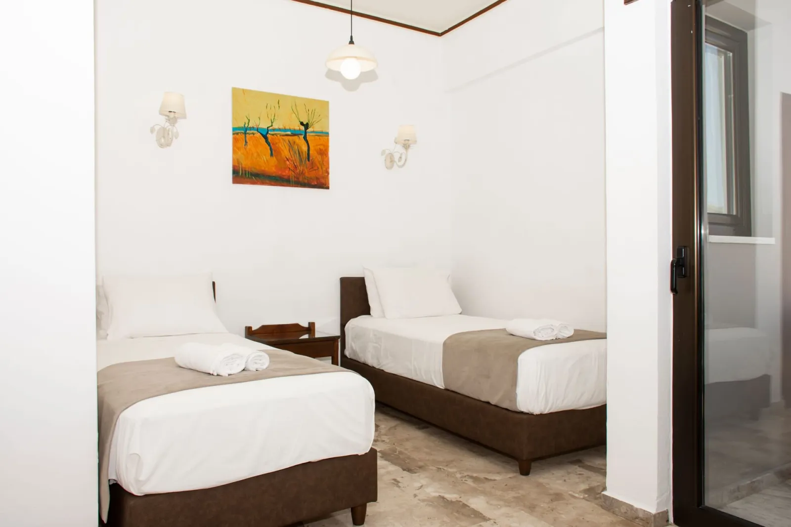 Twin Mountain View Room