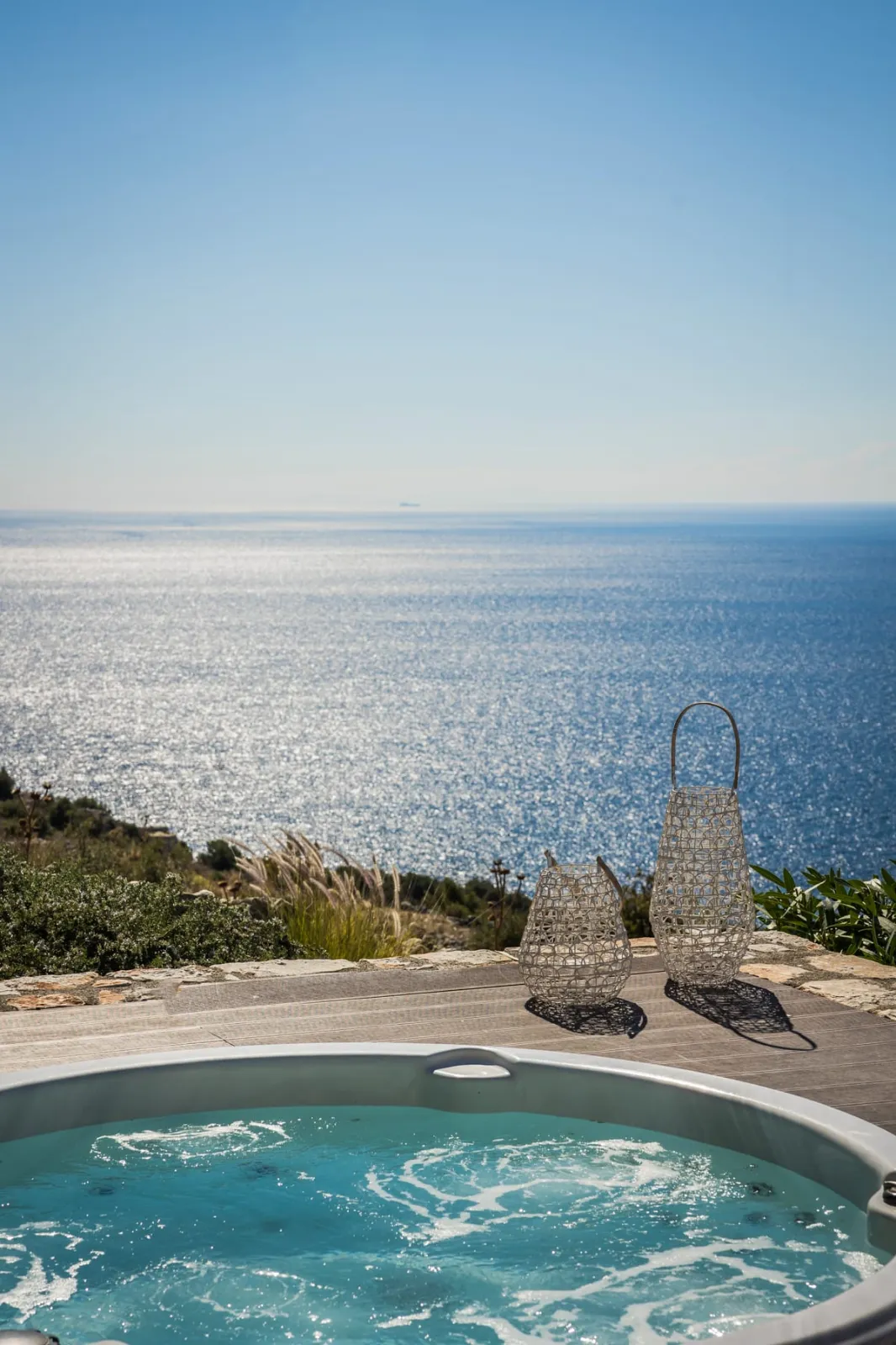 One Bedroom Sea View Superior Suite With Jacuzzi