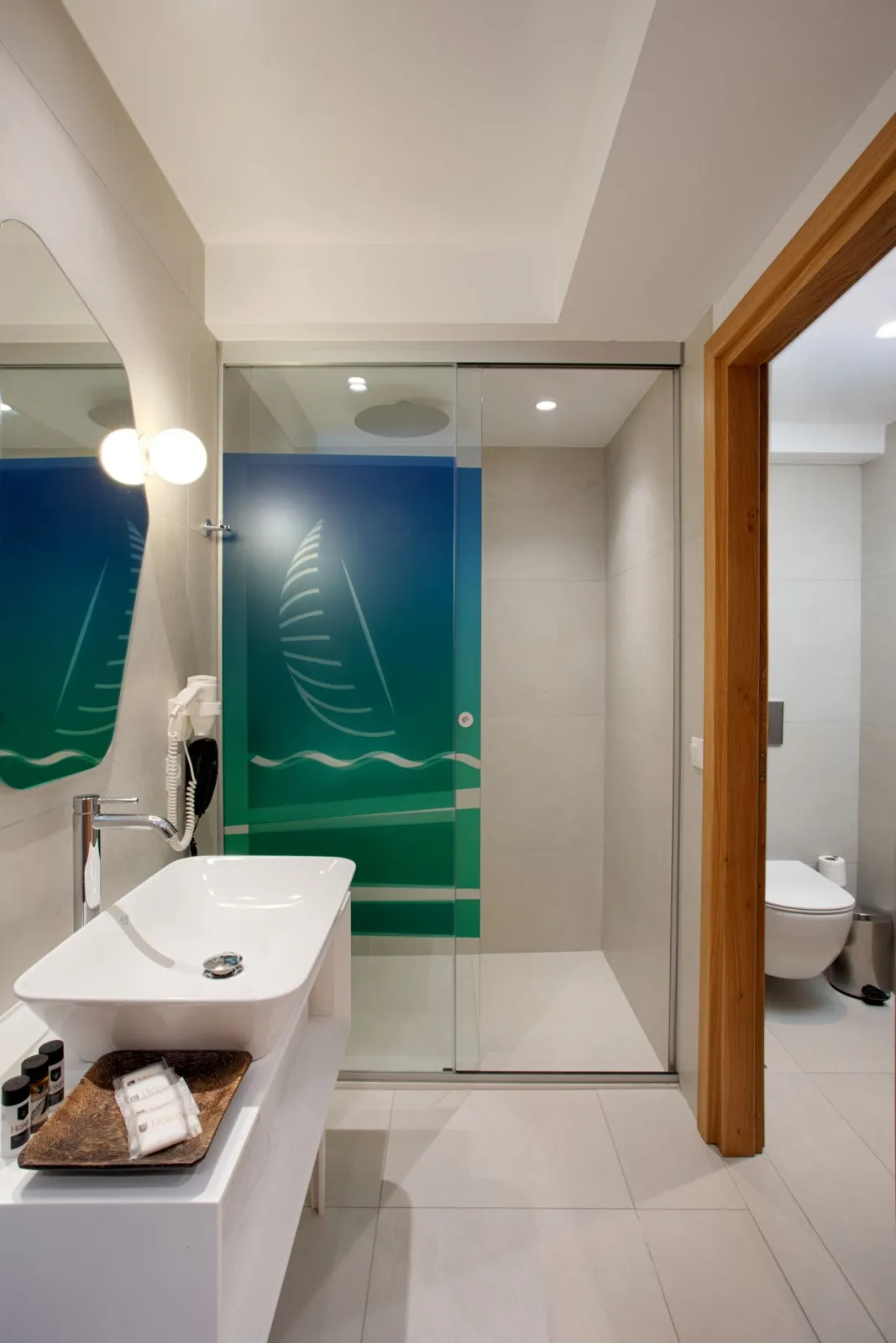 Family Room Swim Up