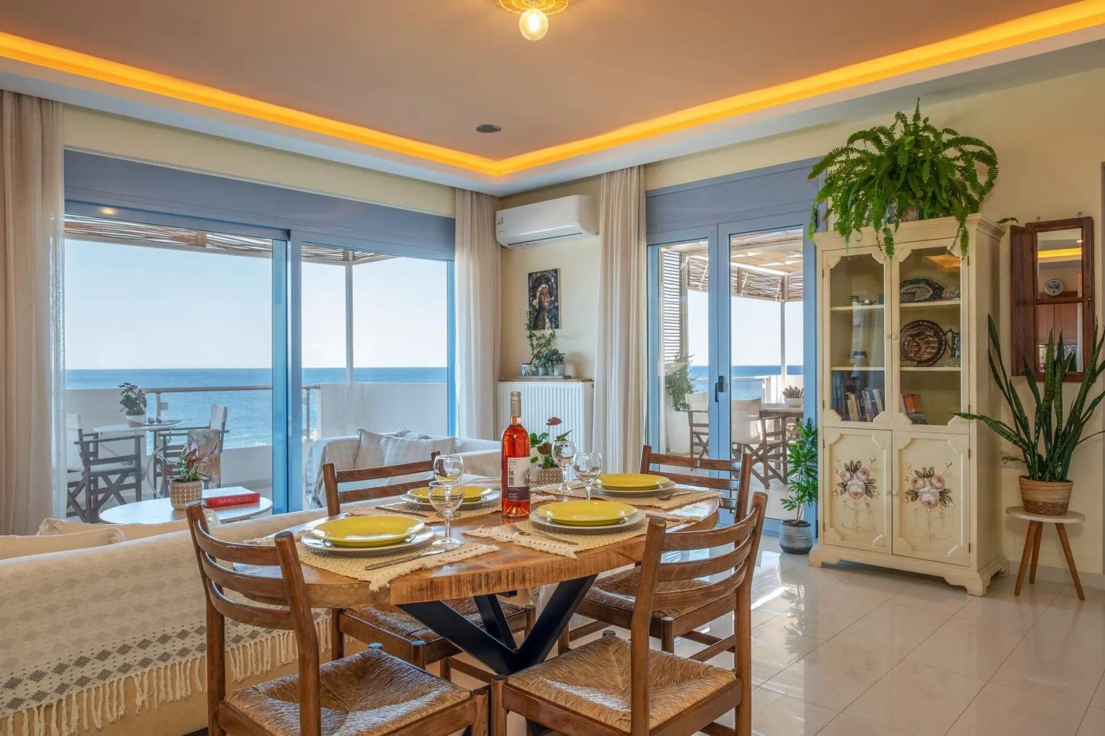 ARIS APARTMENT