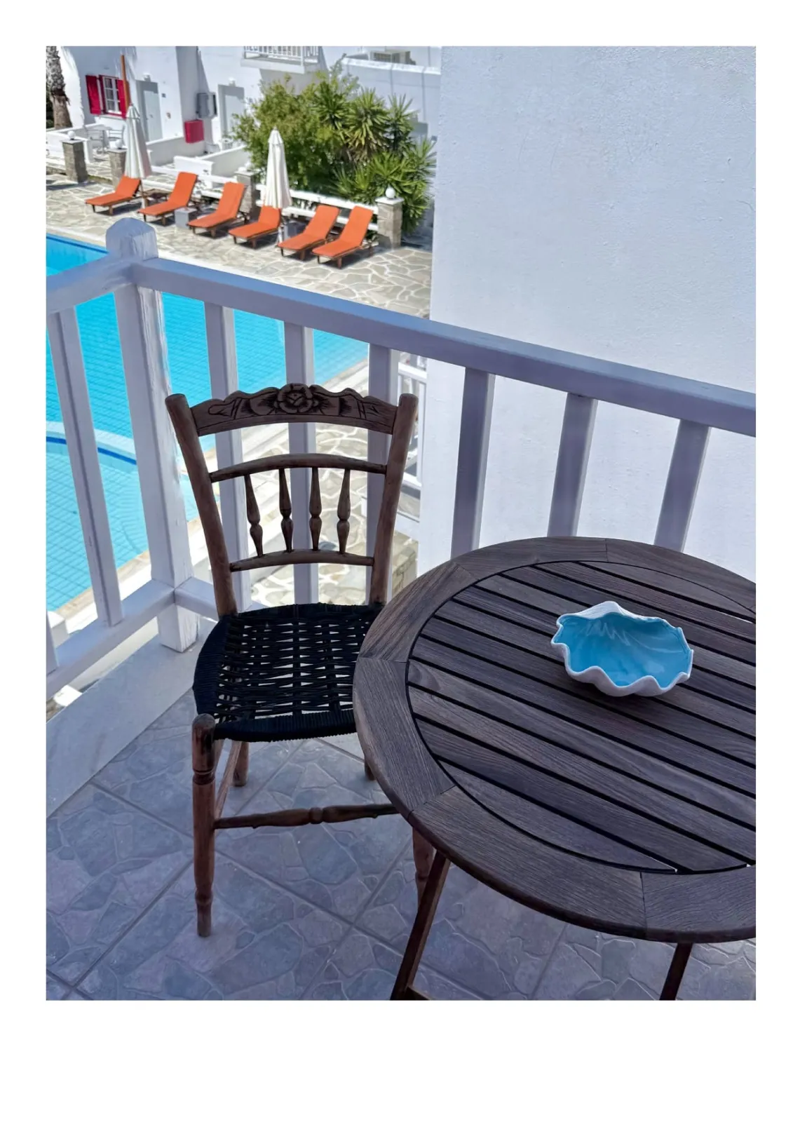 Maisonette by the pool side