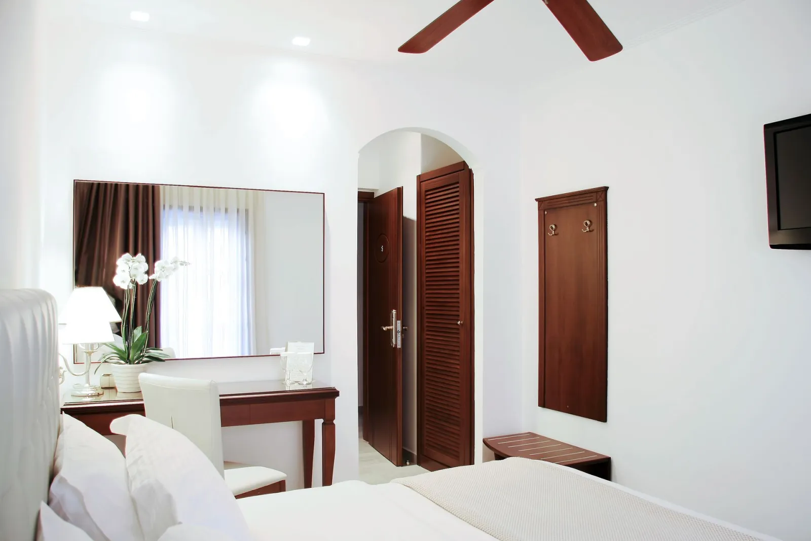 Standard Double Room | Bouboulinas Museum View
