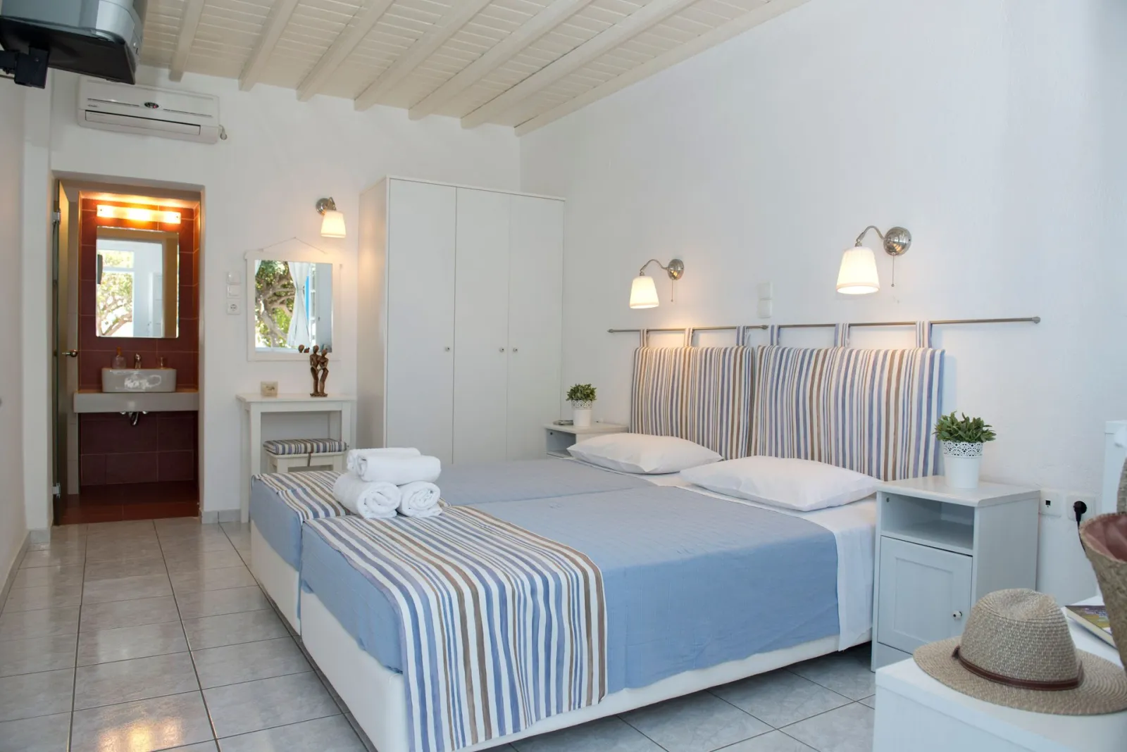 Twin Sea View Room
