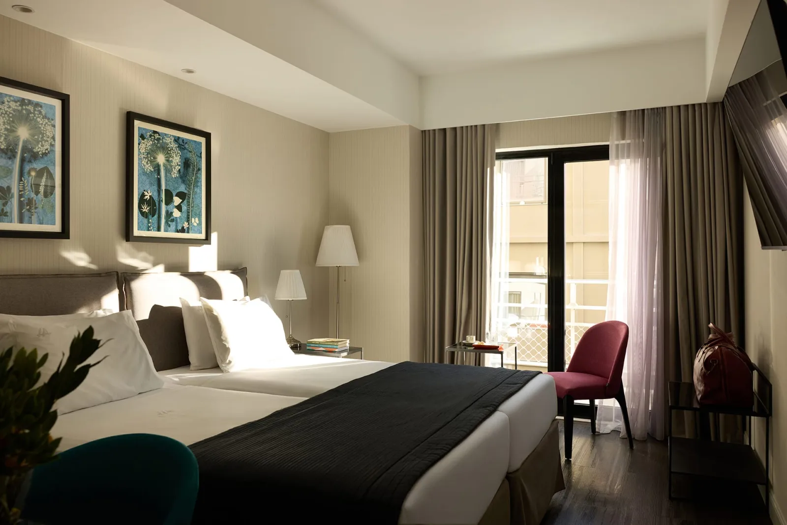 Superior City View Room