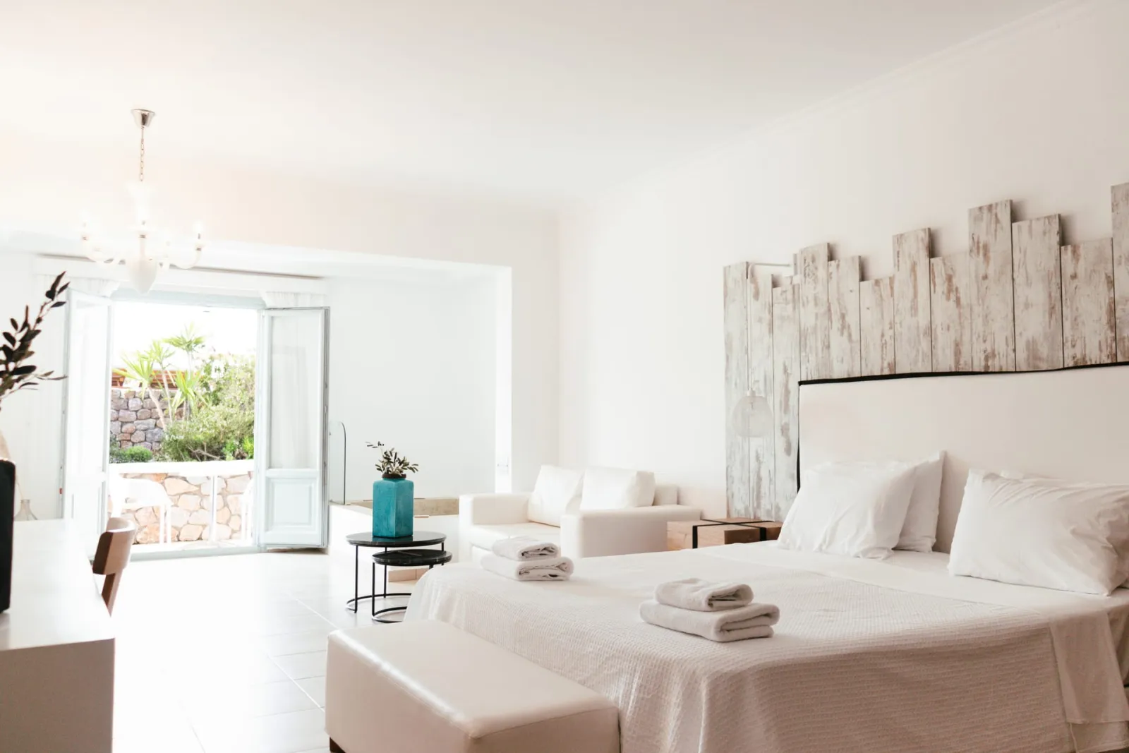 Junior Suite Indoor Jacuzzi