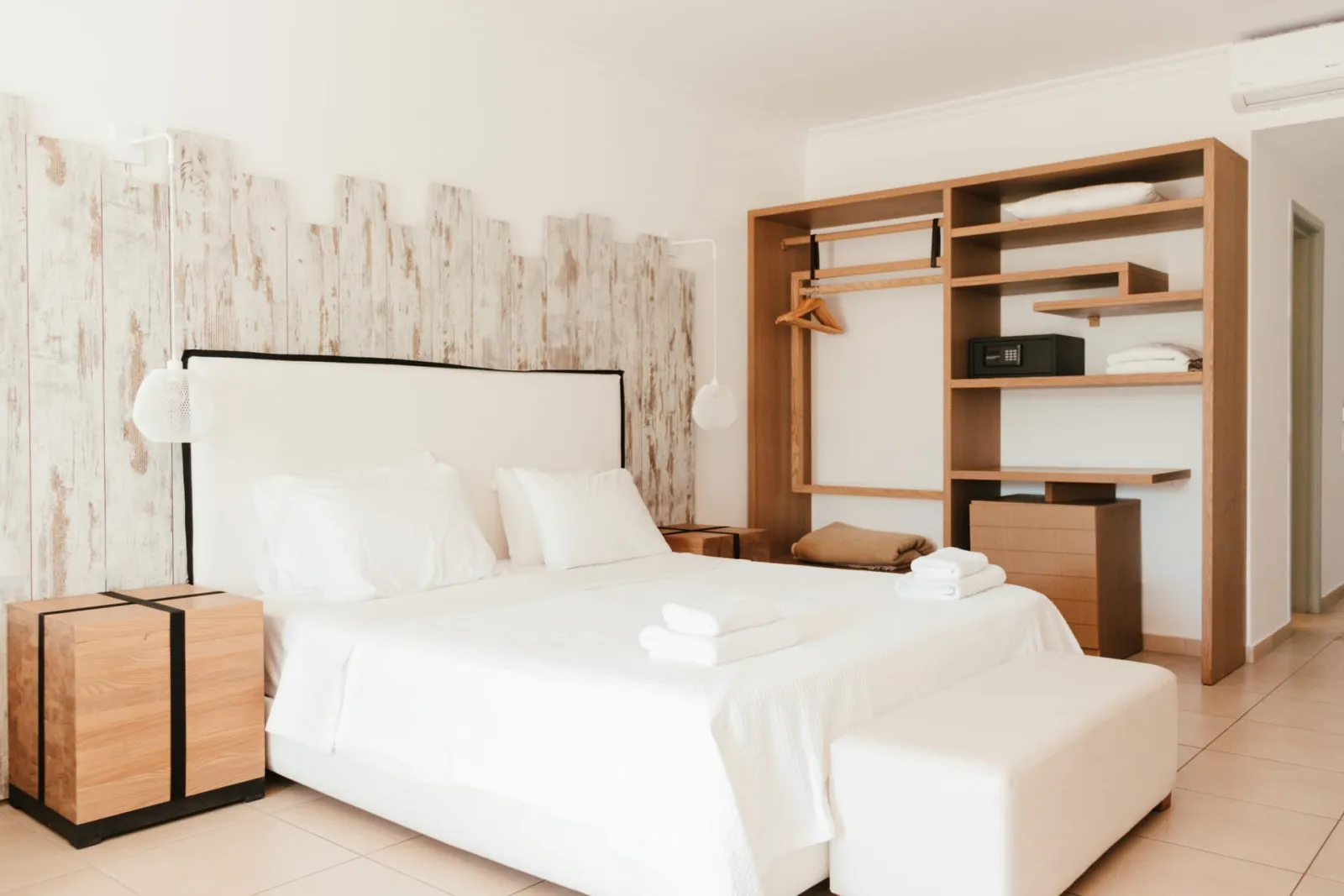Junior Suite Indoor Jacuzzi