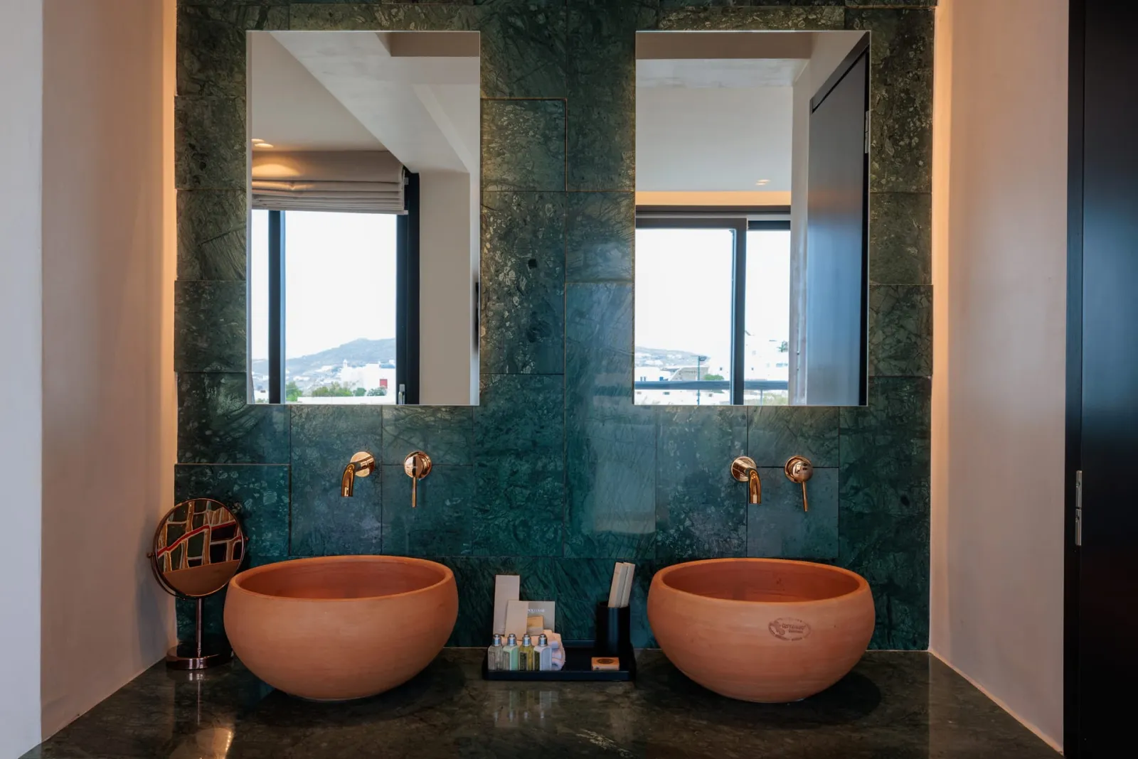 Deluxe Double with Outdoor Jetted Tub &amp; Sea View