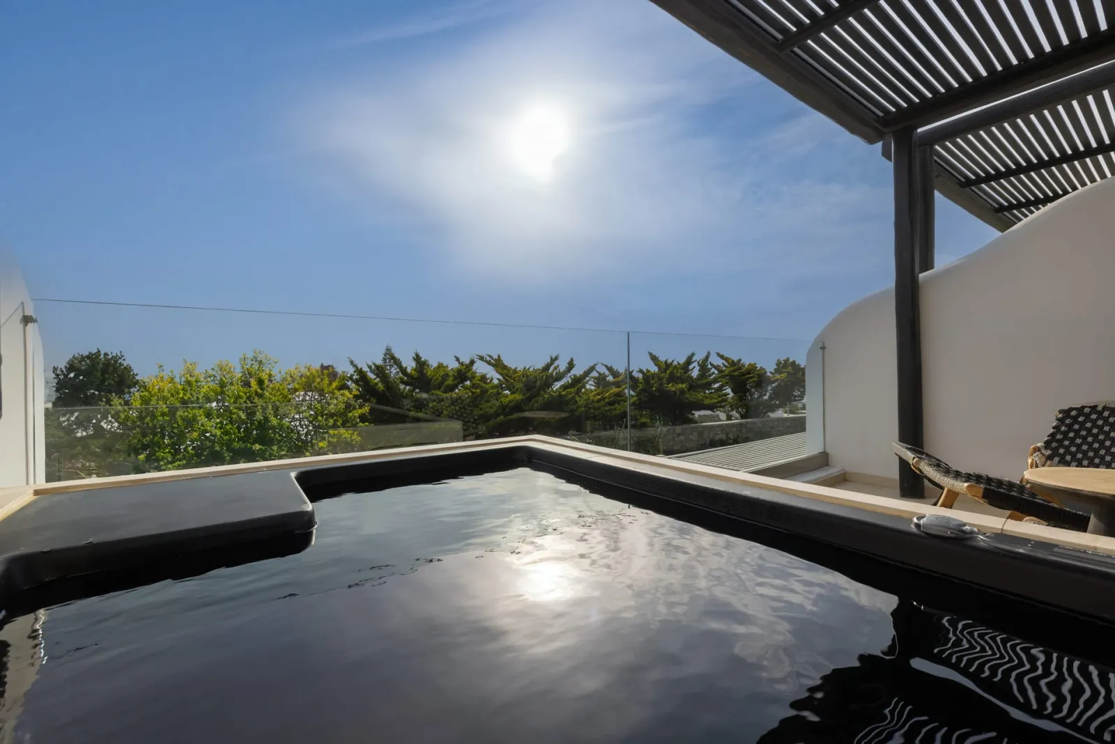 Deluxe Double with Outdoor Jetted Tub &amp; Sea View
