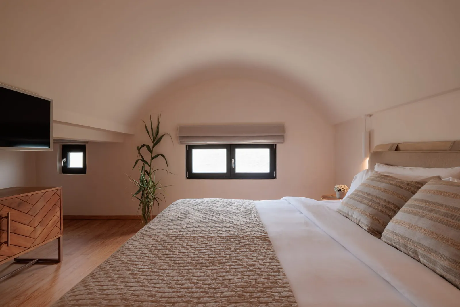 Asty 2 Bedroom Loft Suite with Private Pool &amp; Surrounding View