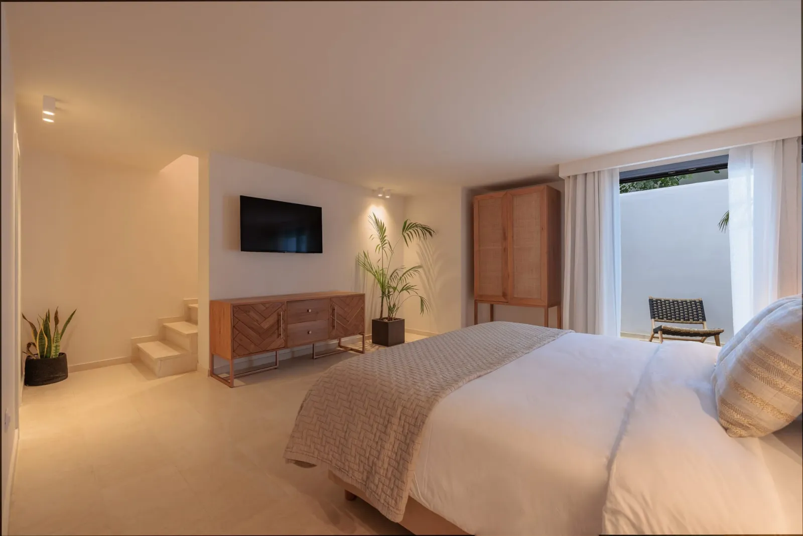 Asty Maisonette with Private Pool