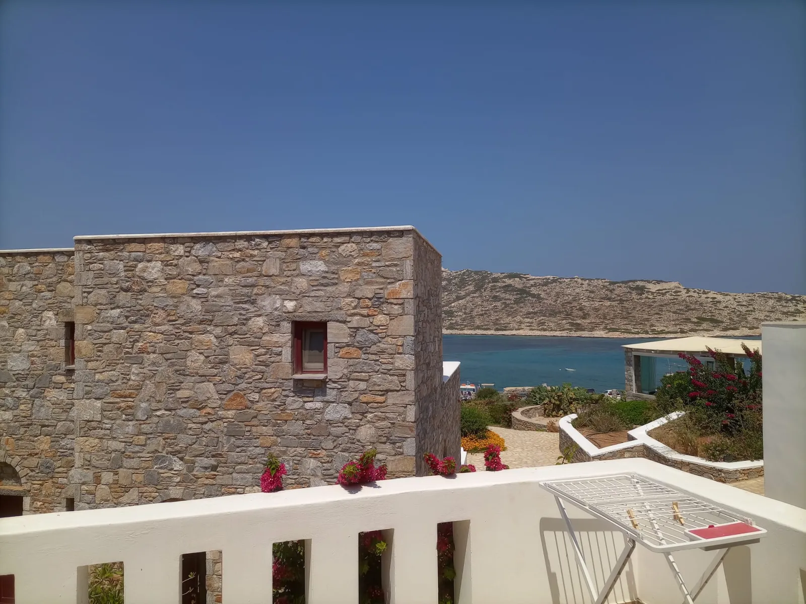 Family Apartment Ground Floor with Side Sea View