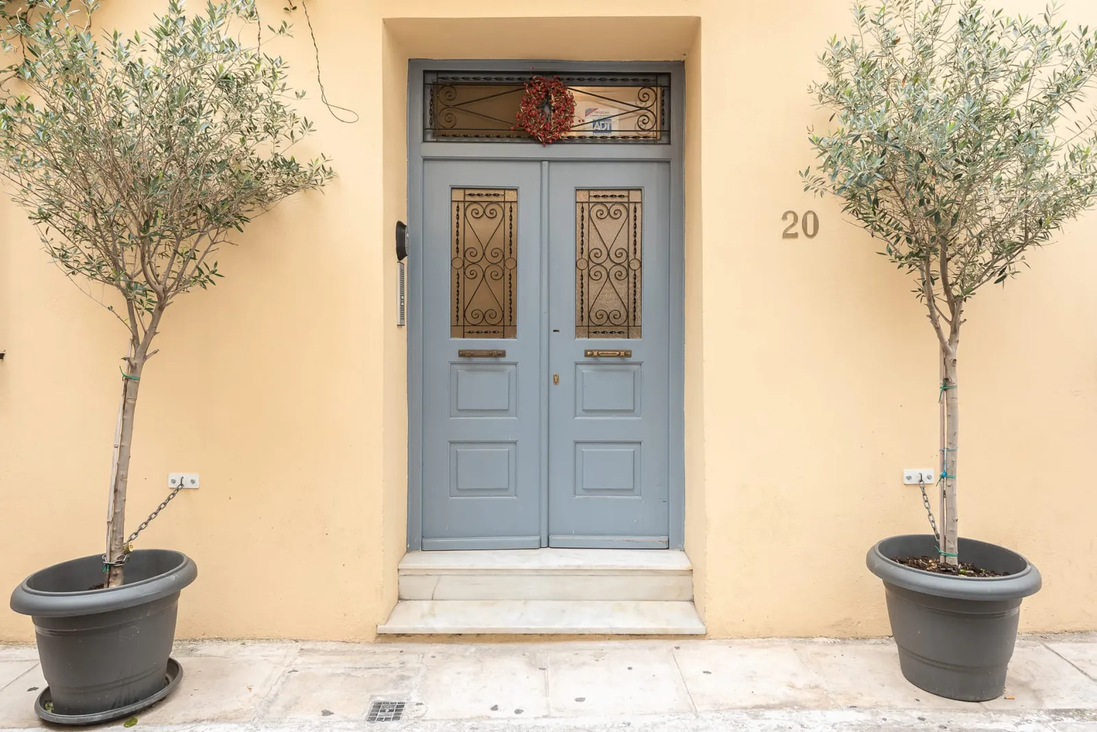 Athenian Niche in Plaka – Lisiou 20 Athens