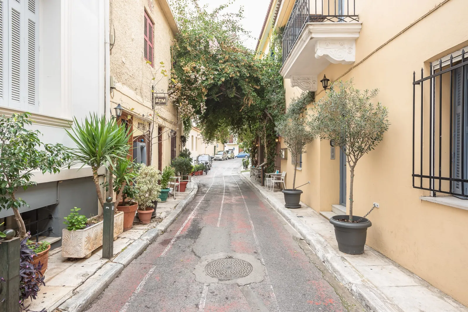 Athenian Niche in Plaka – Lisiou 20 Athens