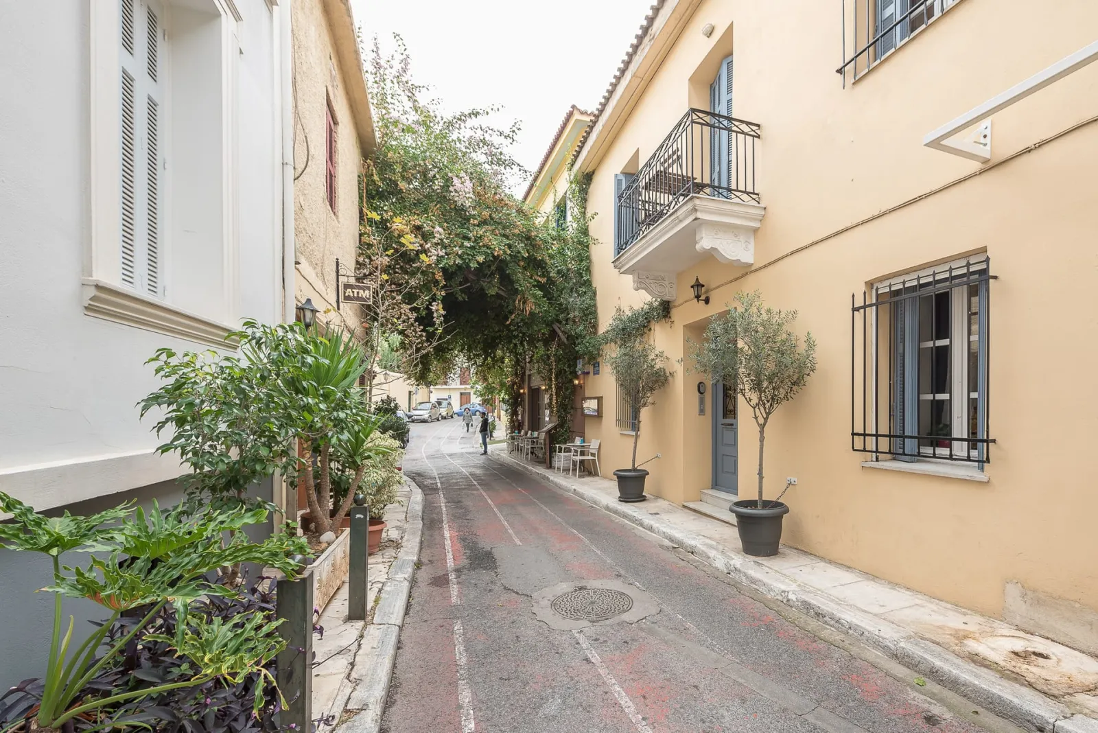 Athenian Niche in Plaka – Lisiou 20 Athens
