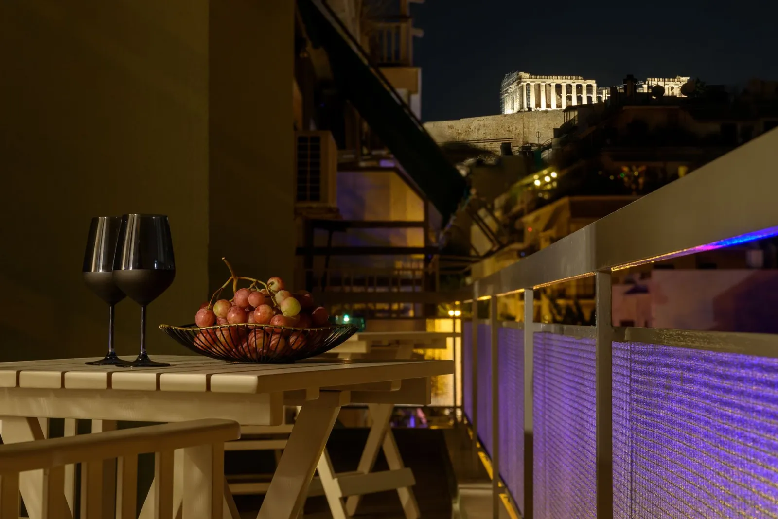 Acropolis Grand Apartment