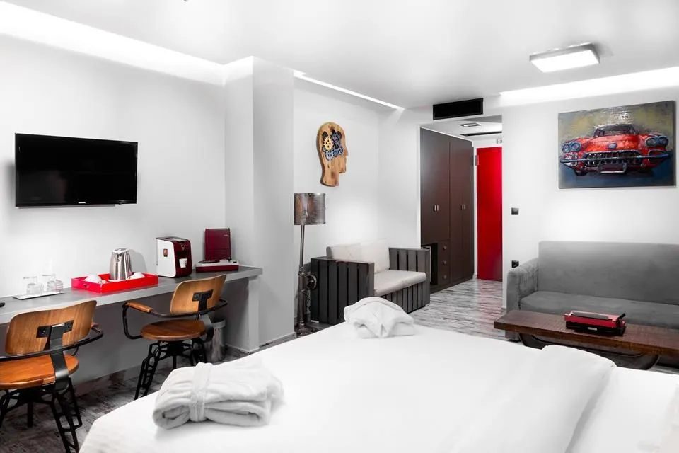 Junior Suite with City View