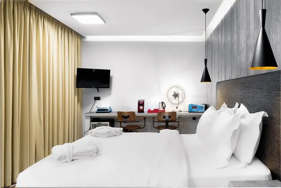 Junior Suite with City View