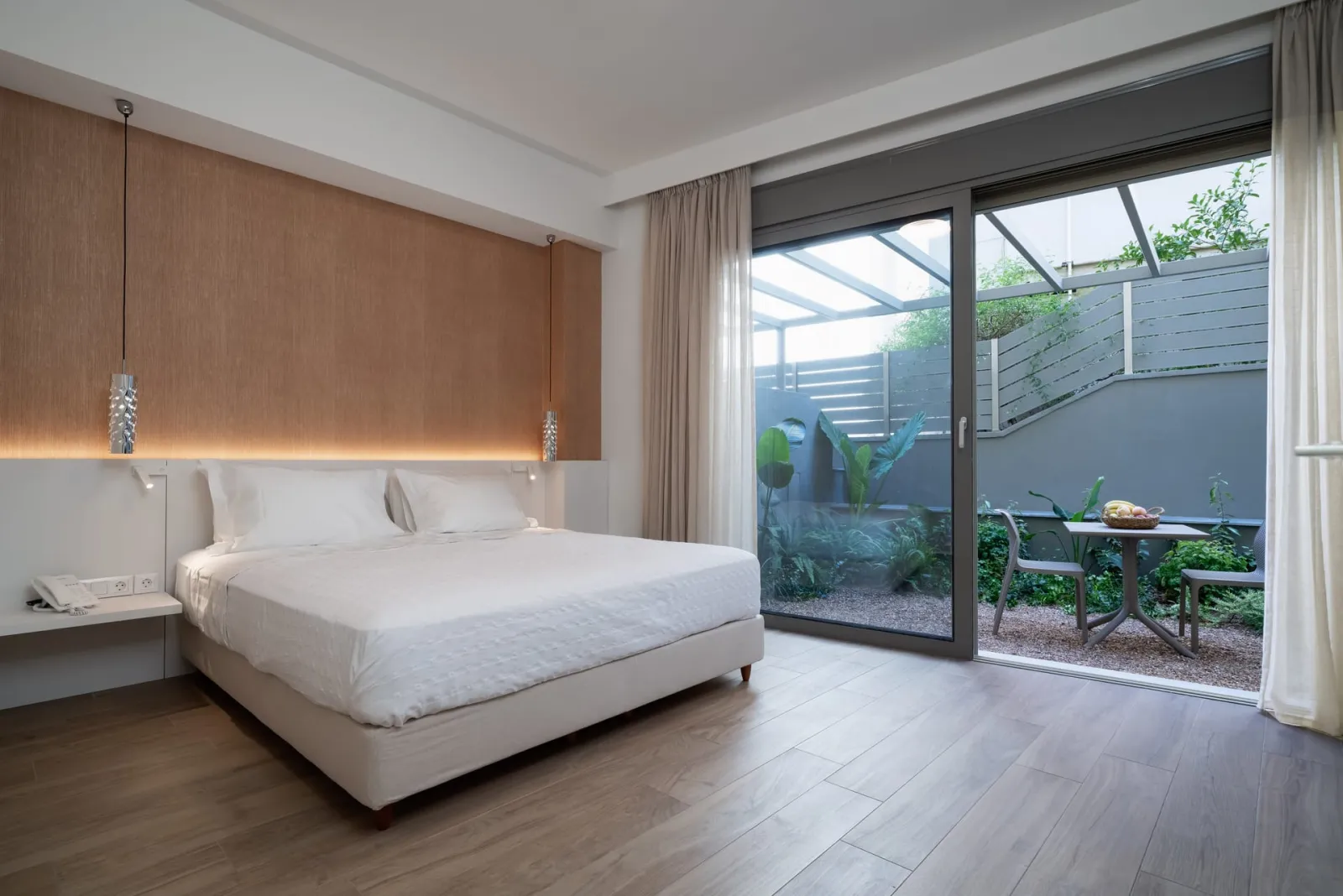 One Bedroom Apartment with Private Garden