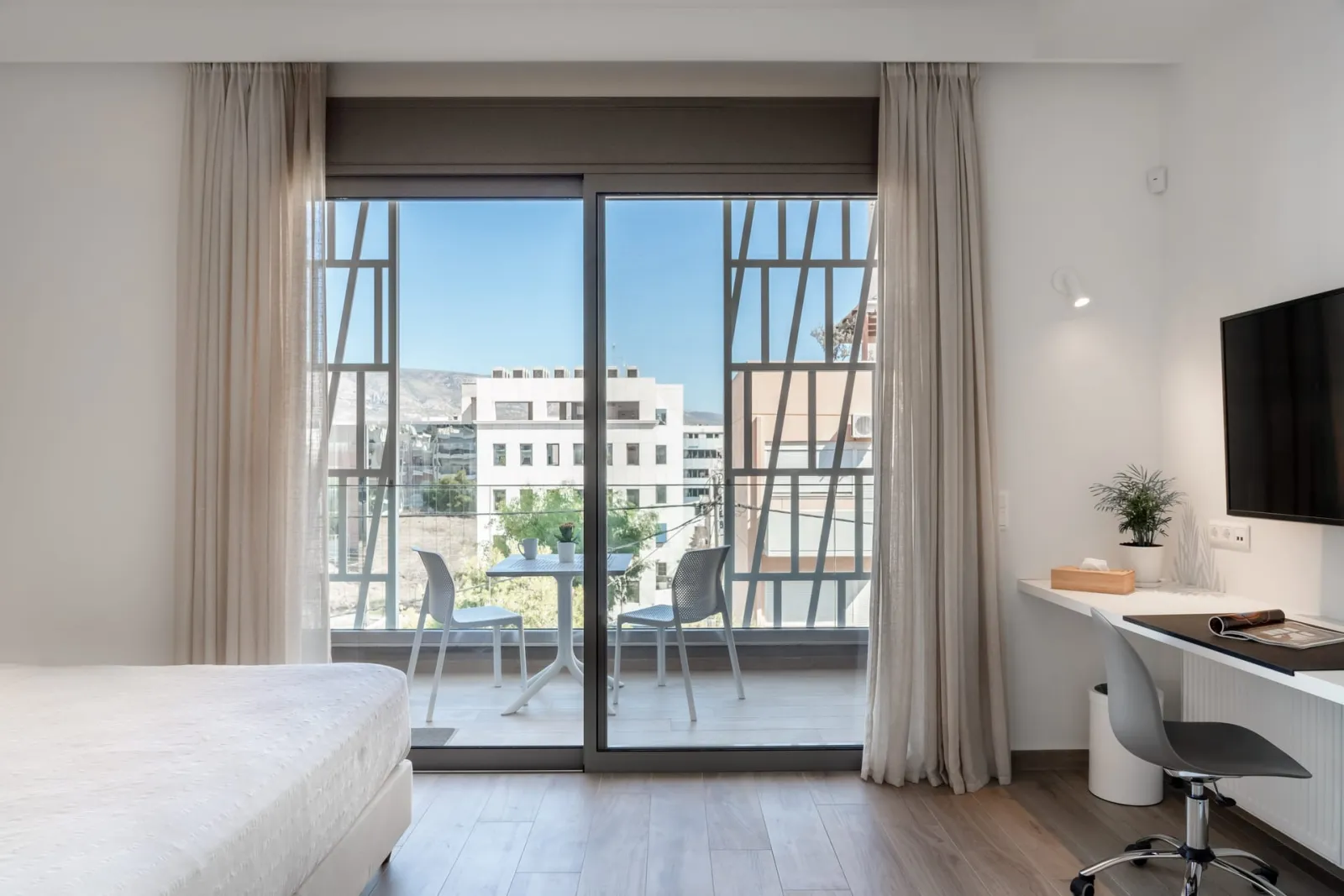 One Bedroom Superior Apartment with Balcony
