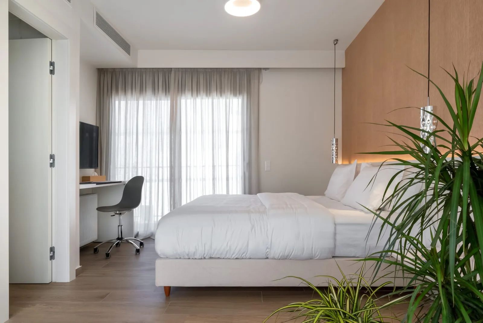 One Bedroom Rooftop Apartment with Terrace