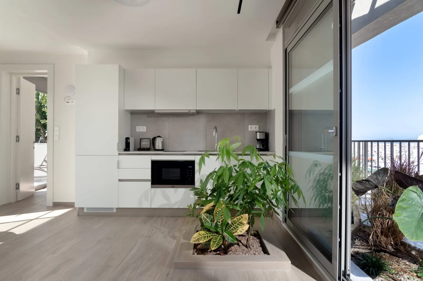 One Bedroom Rooftop Apartment with Terrace